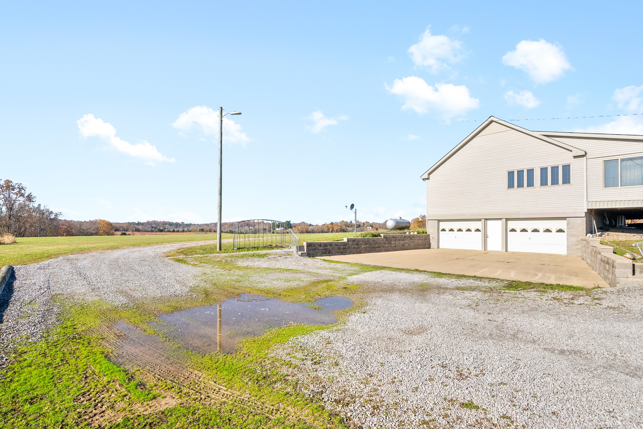 2205 Woodburn Hay Rd Property Photo 35