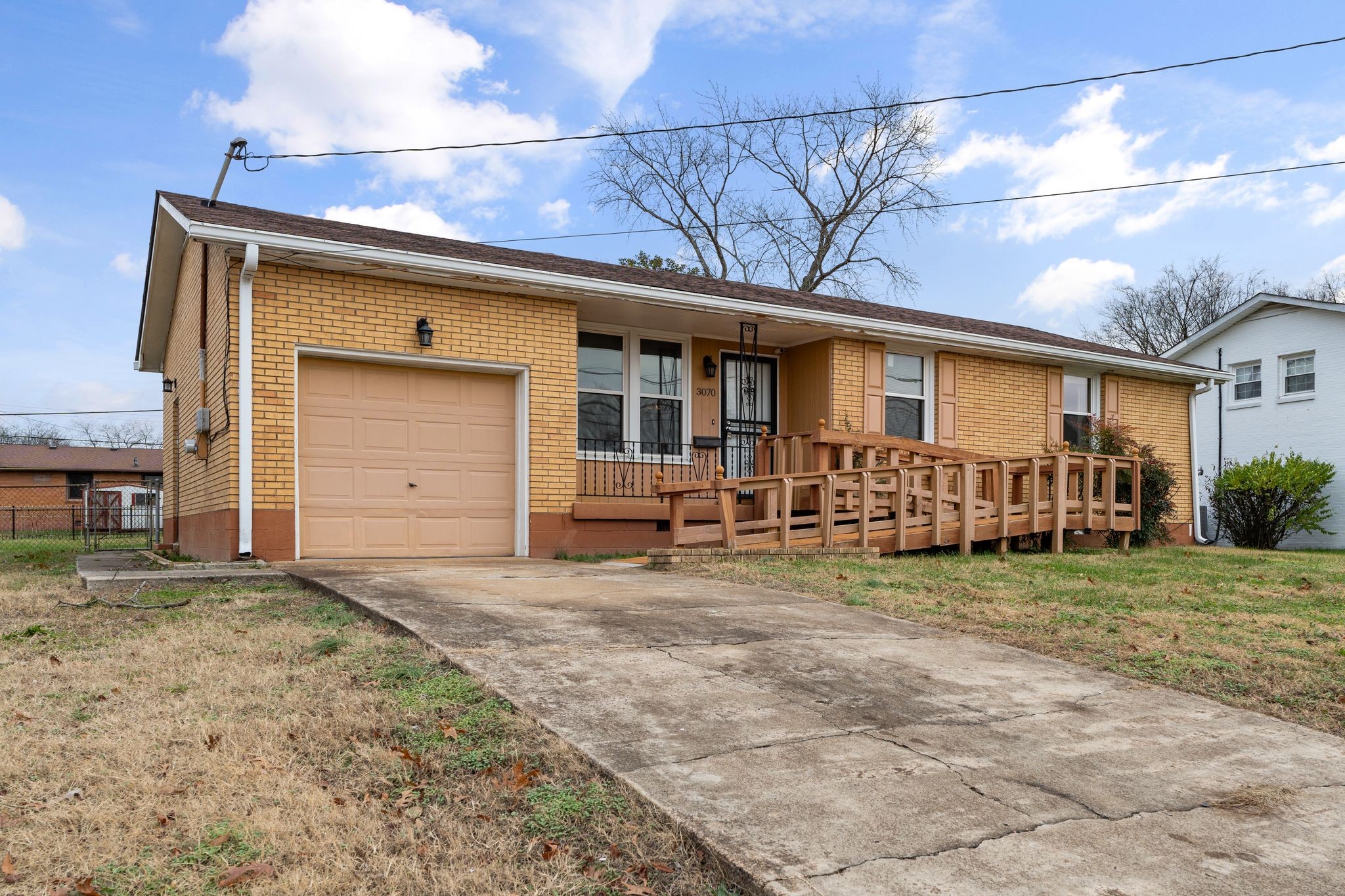 3070 Richmond Hill Dr Property Photo 2