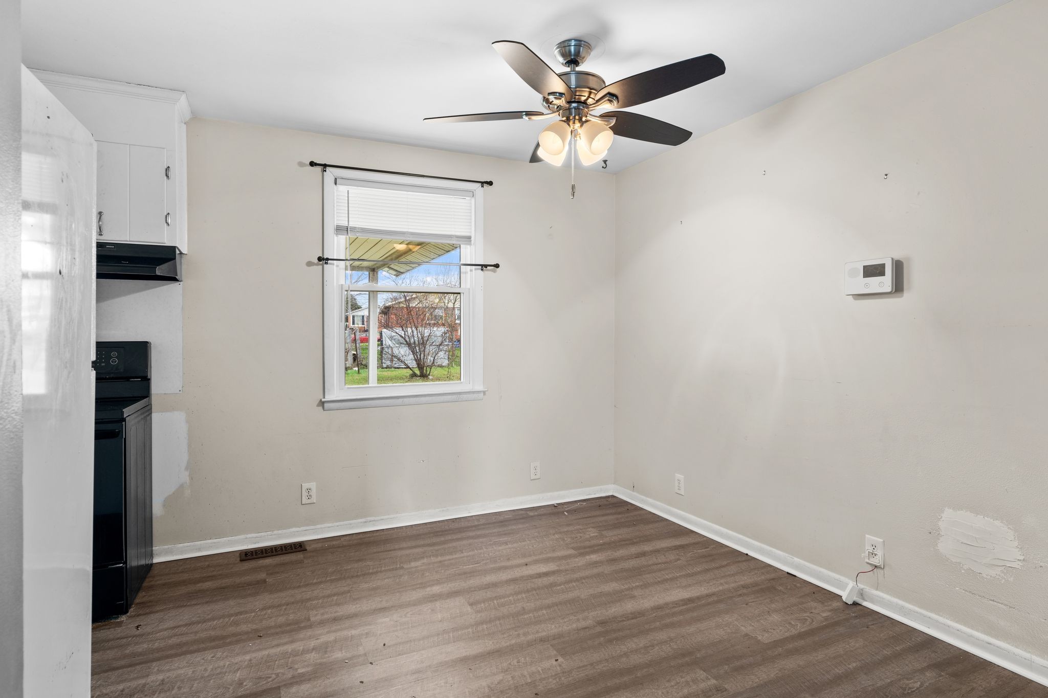 3070 Richmond Hill Dr Property Photo 6
