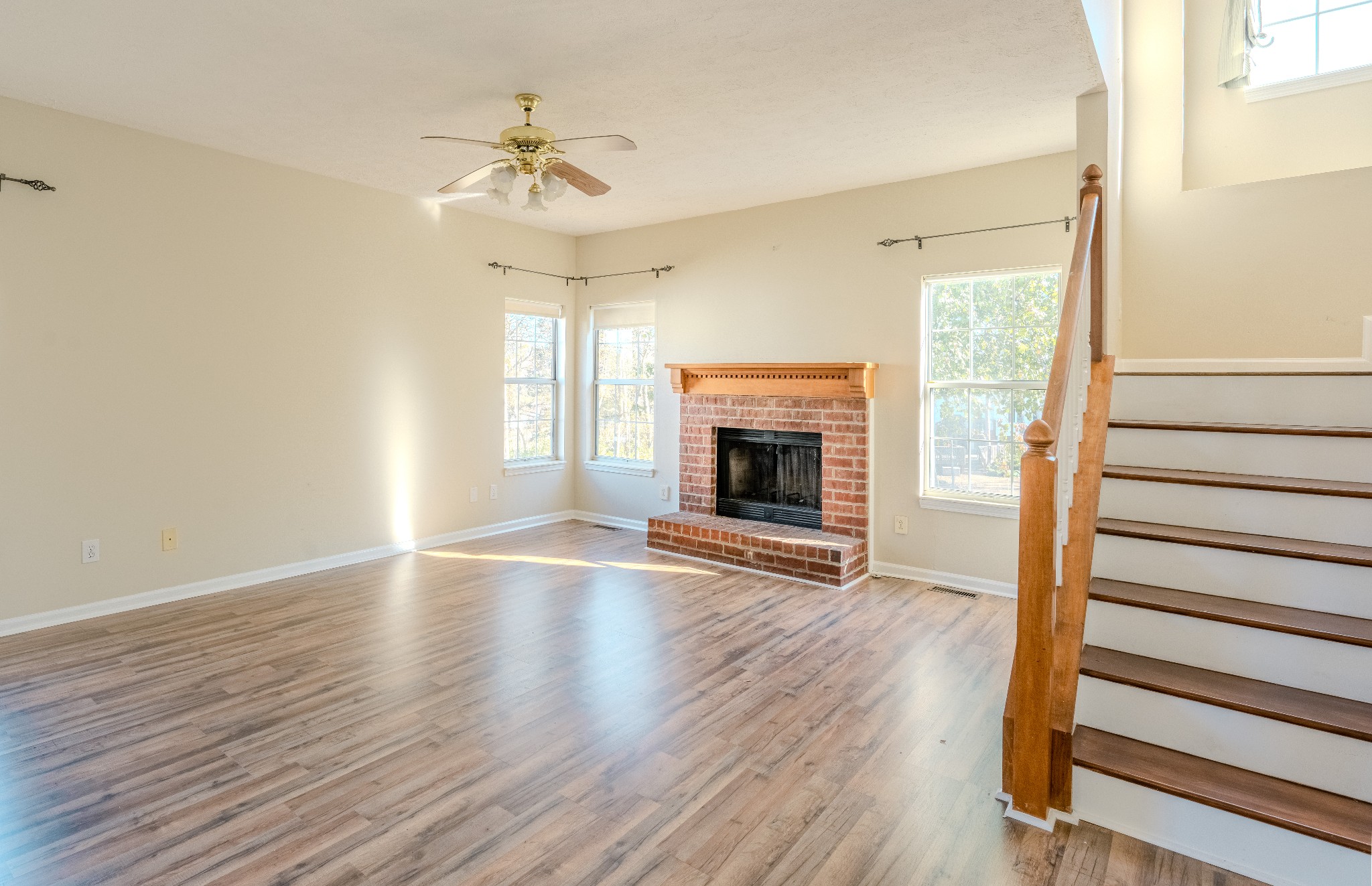 2403 Brookstone Pl Property Photo 7