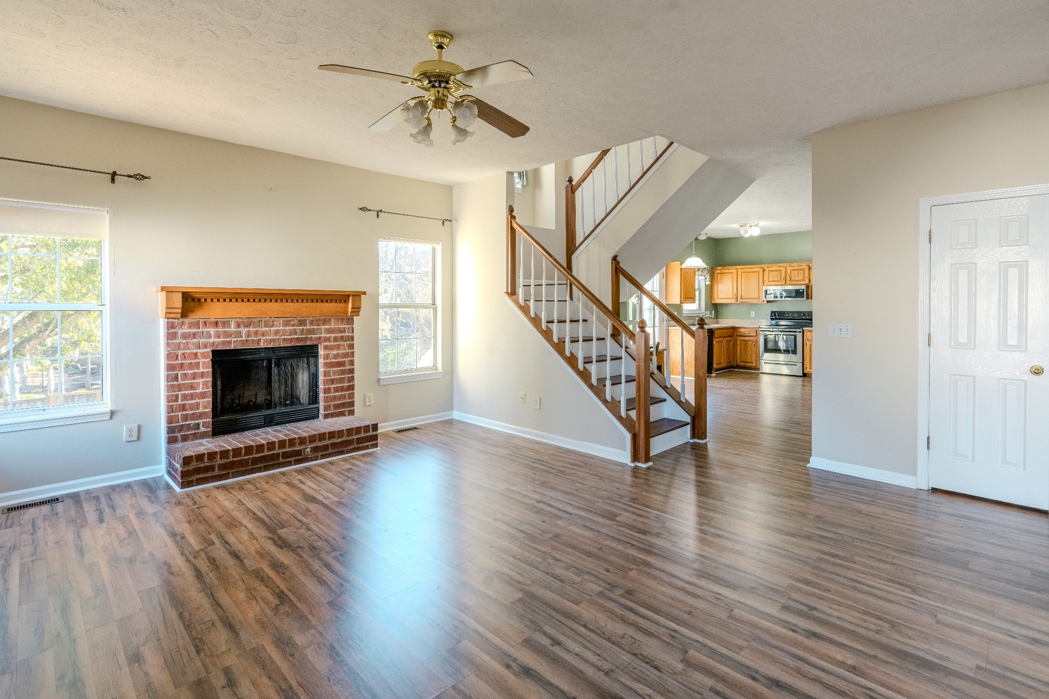 2403 Brookstone Pl Property Photo 8