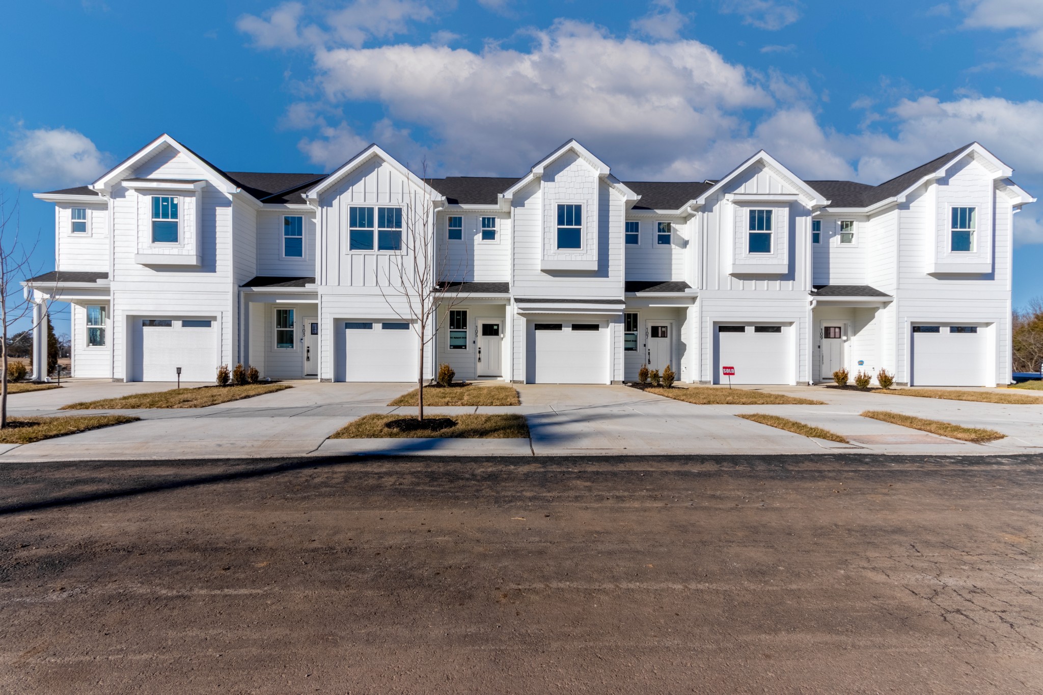121 High Park Circle Property Photo 1