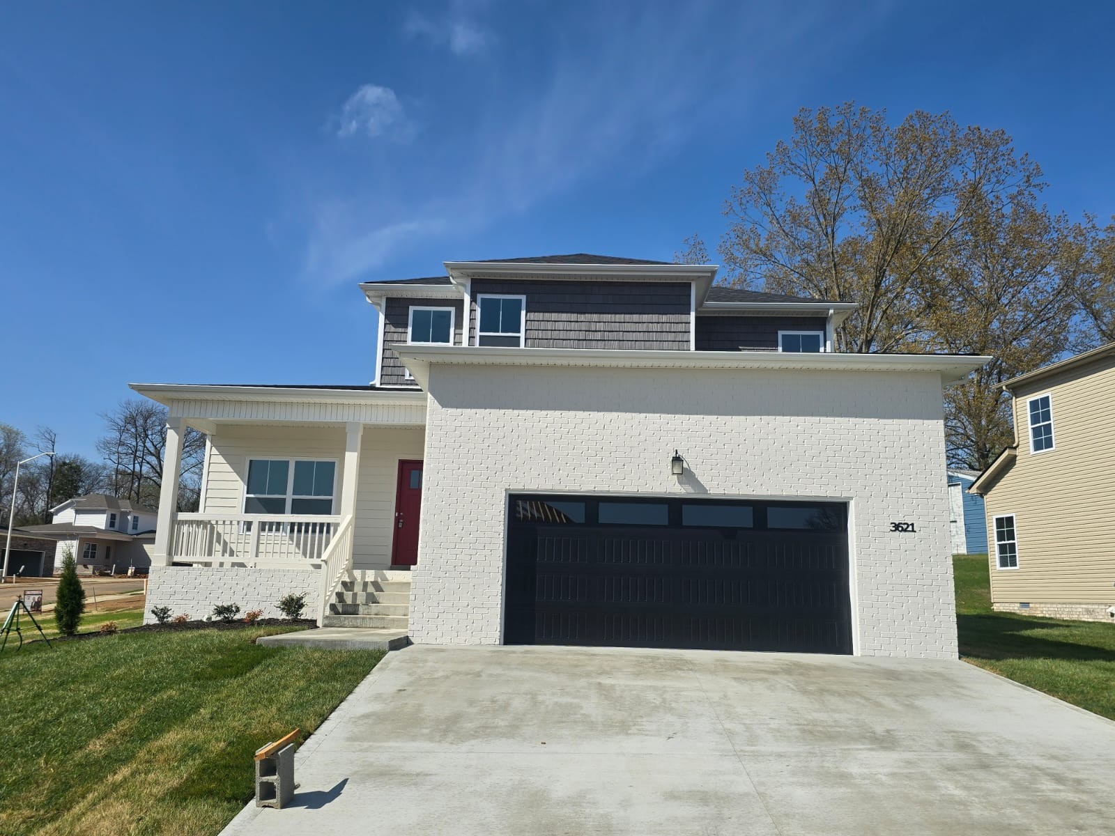 3601 Westlake Dr Property Photo 1