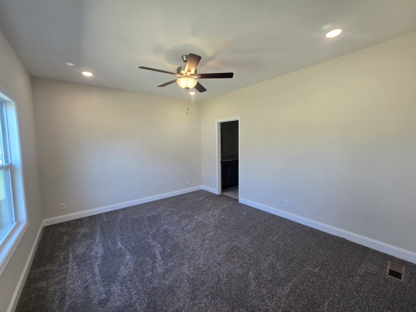 3601 Westlake Dr Property Photo 10
