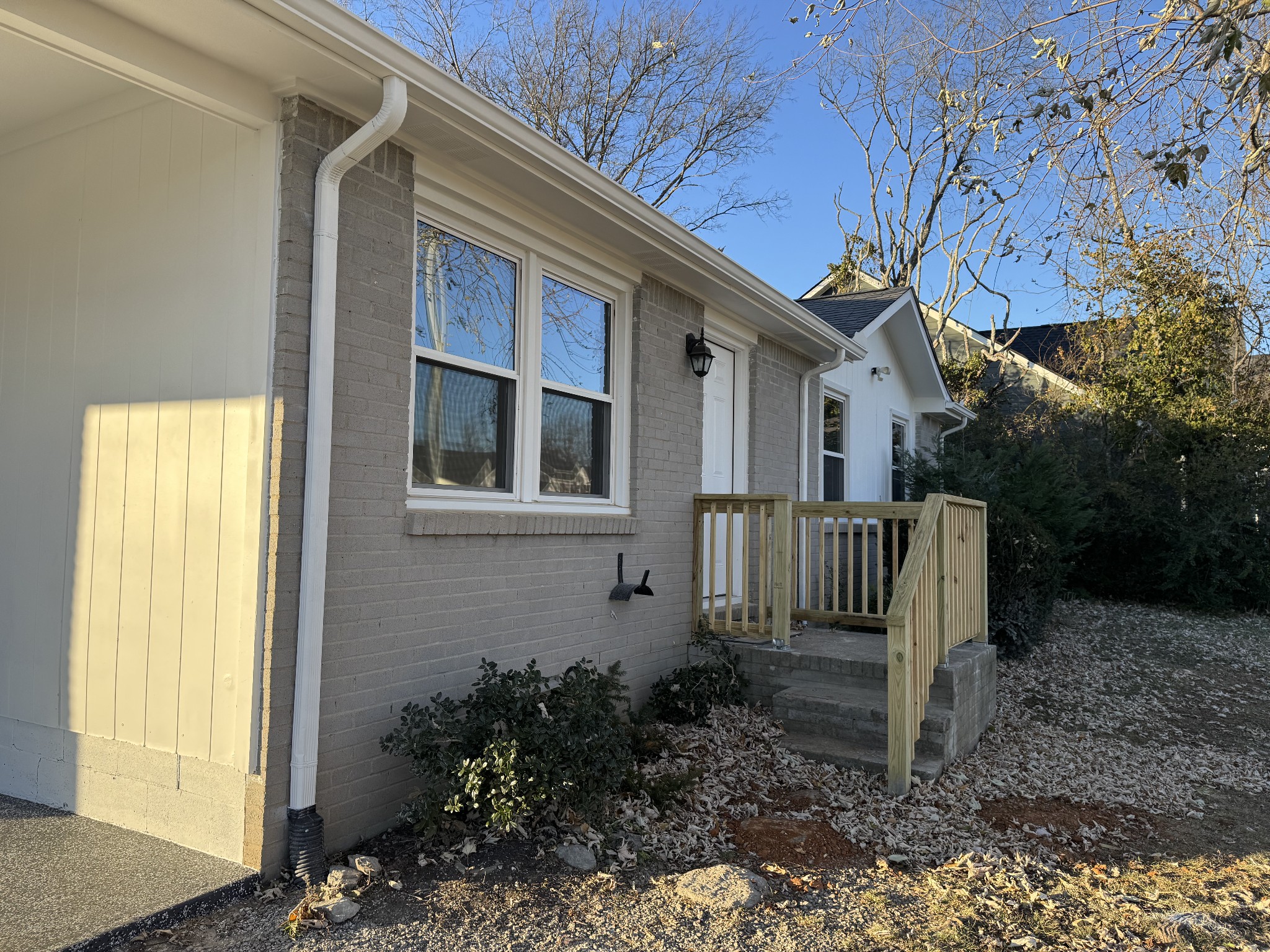 2802 Greenview Dr Property Photo 4