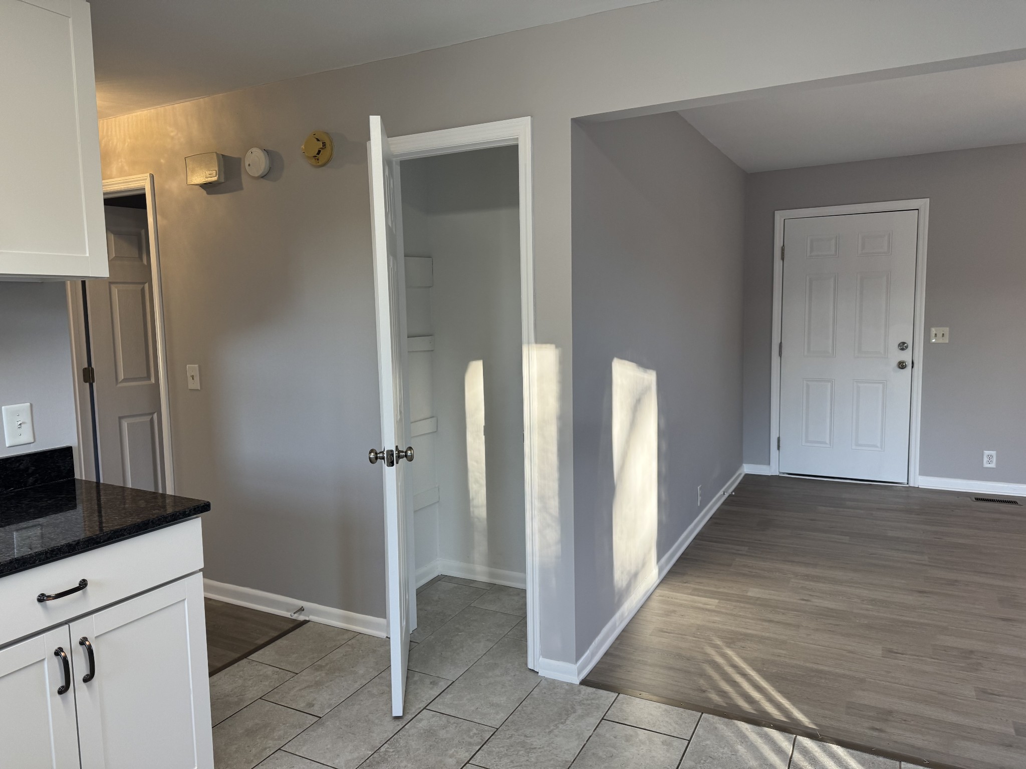 2802 Greenview Dr Property Photo 9
