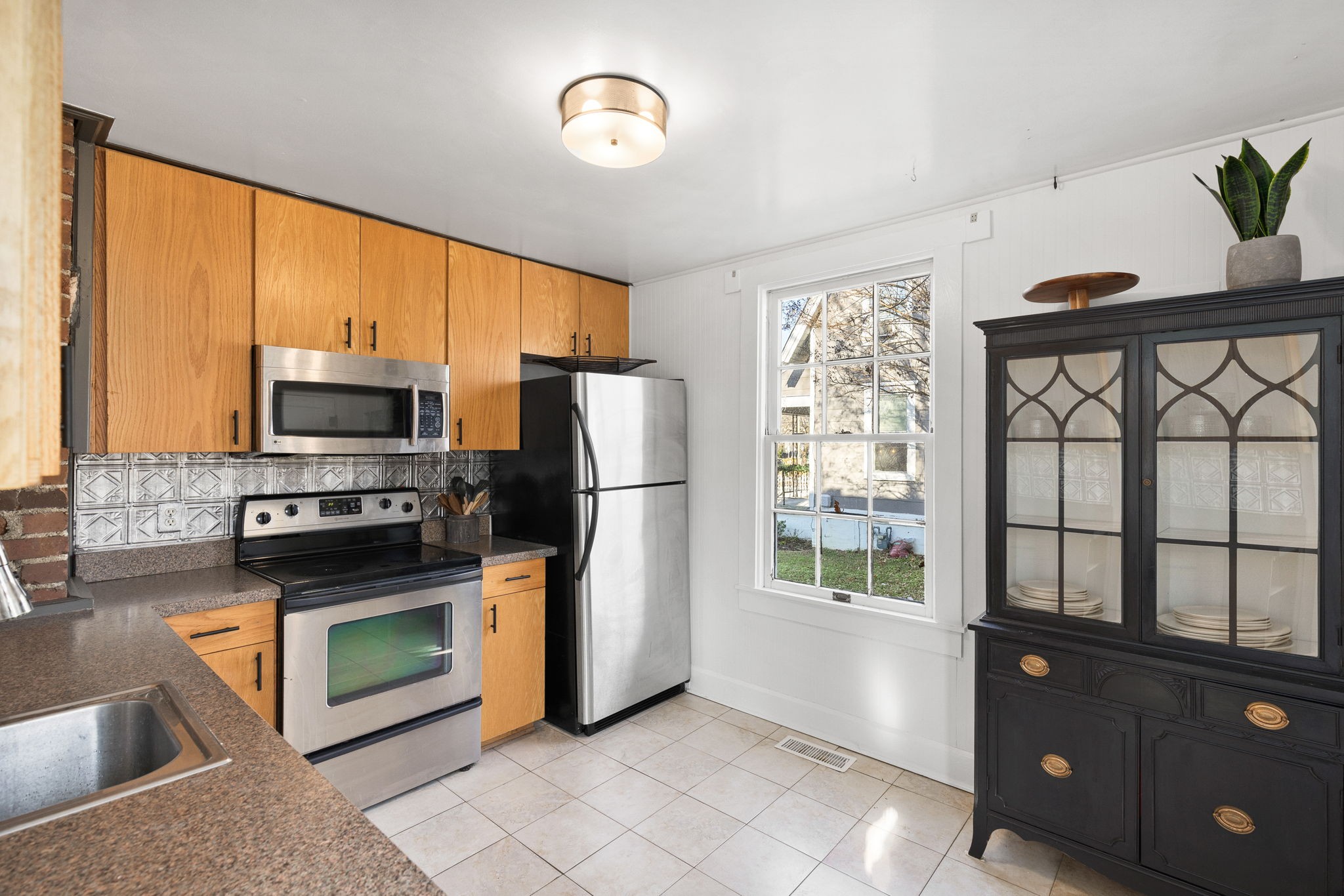 1005 Jones St Property Photo 15