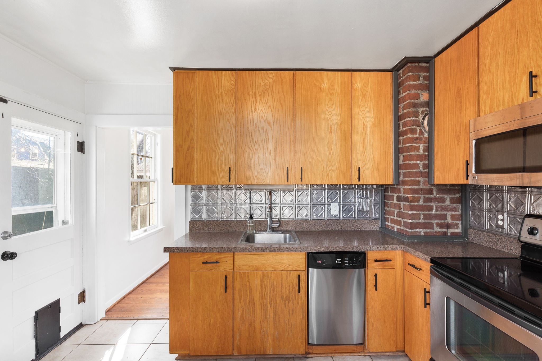1005 Jones St Property Photo 18