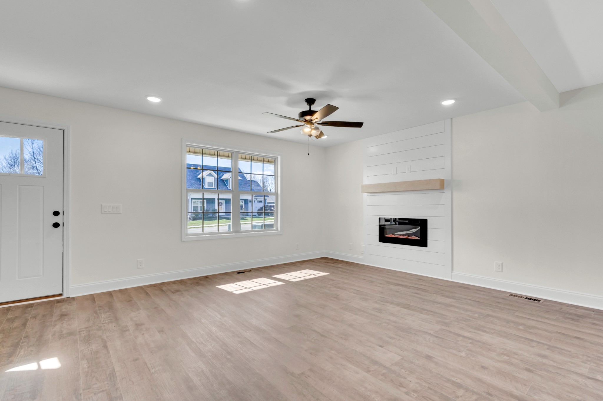 491 Ridge Top Court Property Photo 9