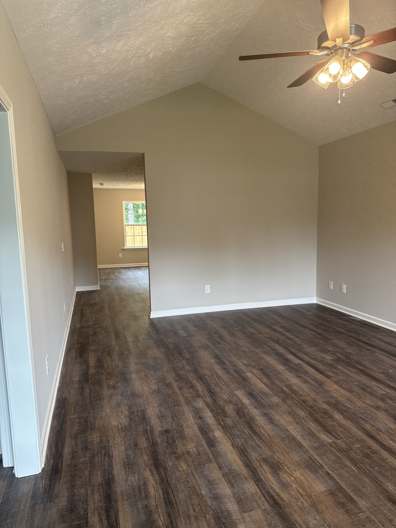 133 Timber Circle Property Photo 6