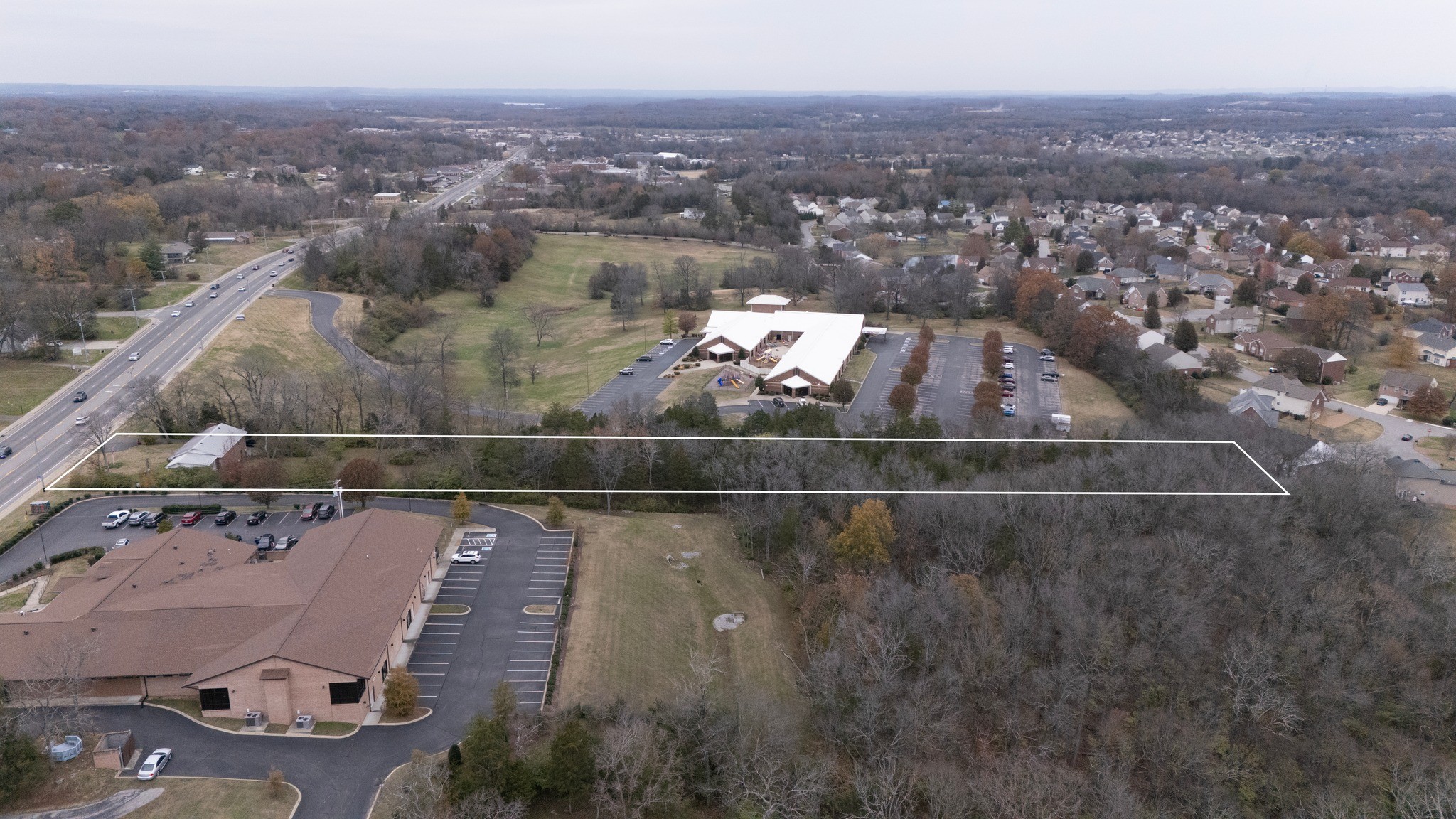 2825 N Mount Juliet Rd Property Photo 5