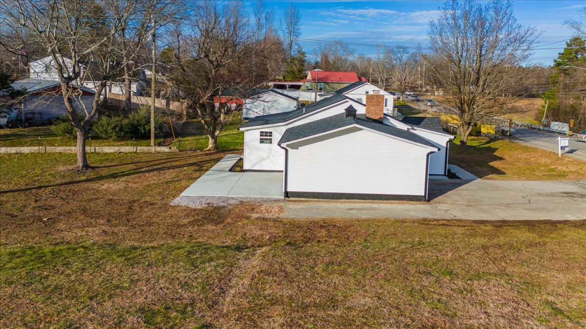 314 Westside Dr Property Photo 41