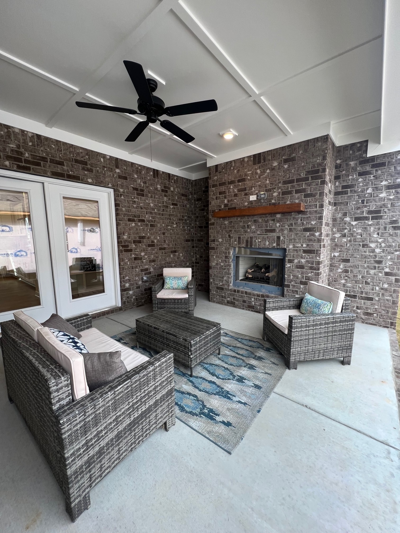 6812 Elizabeth Glade Dr Property Photo 17