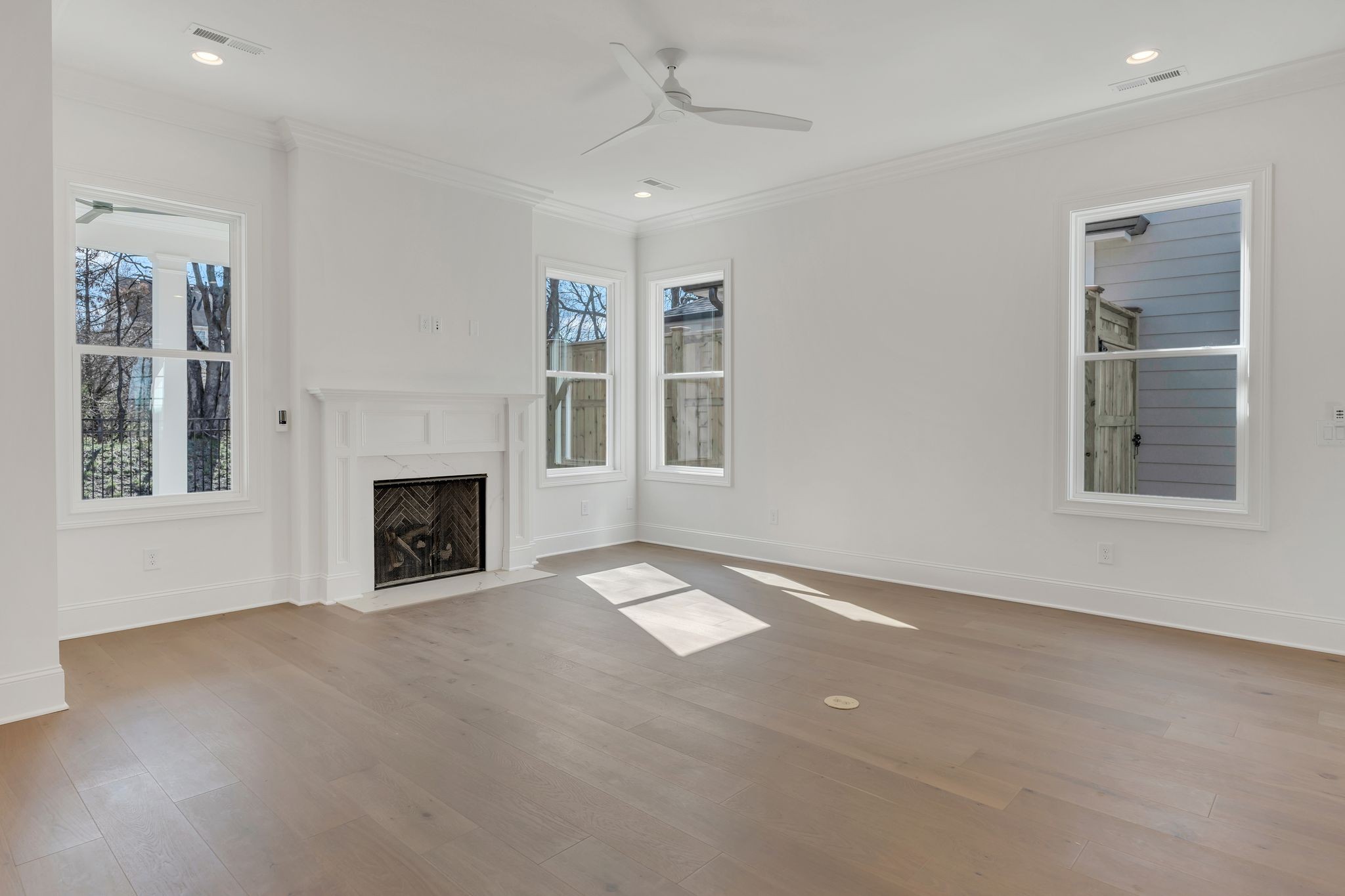 7061 Bolton Street Property Photo 3