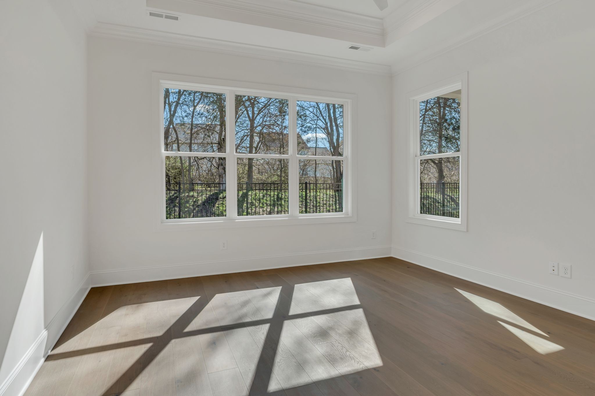 7061 Bolton Street Property Photo 10