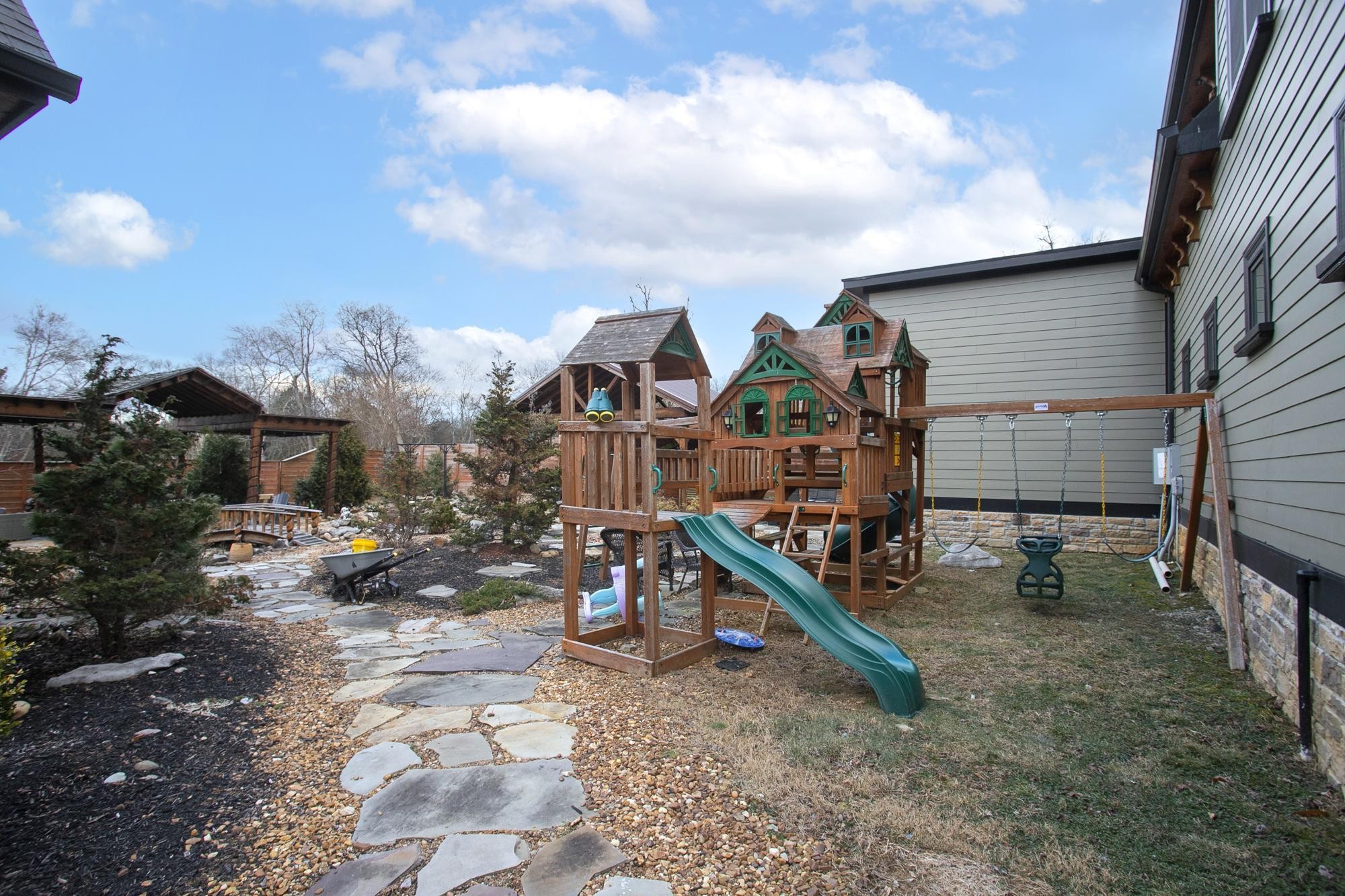 1507 Hudson Rd Property Photo 47