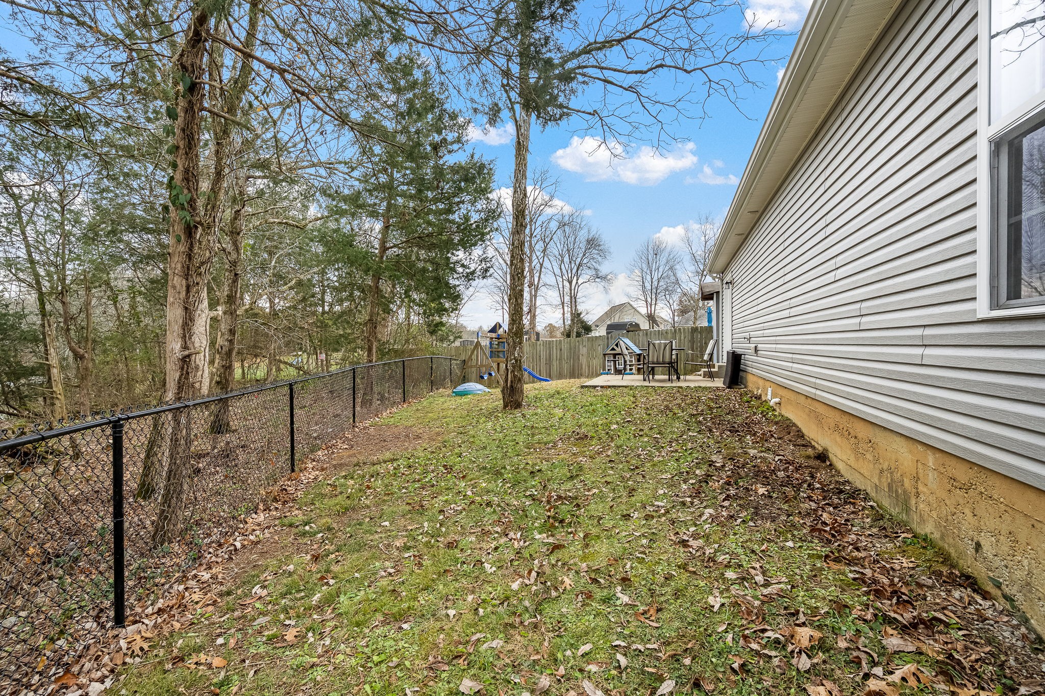 624 Niagra Ln Property Photo 29