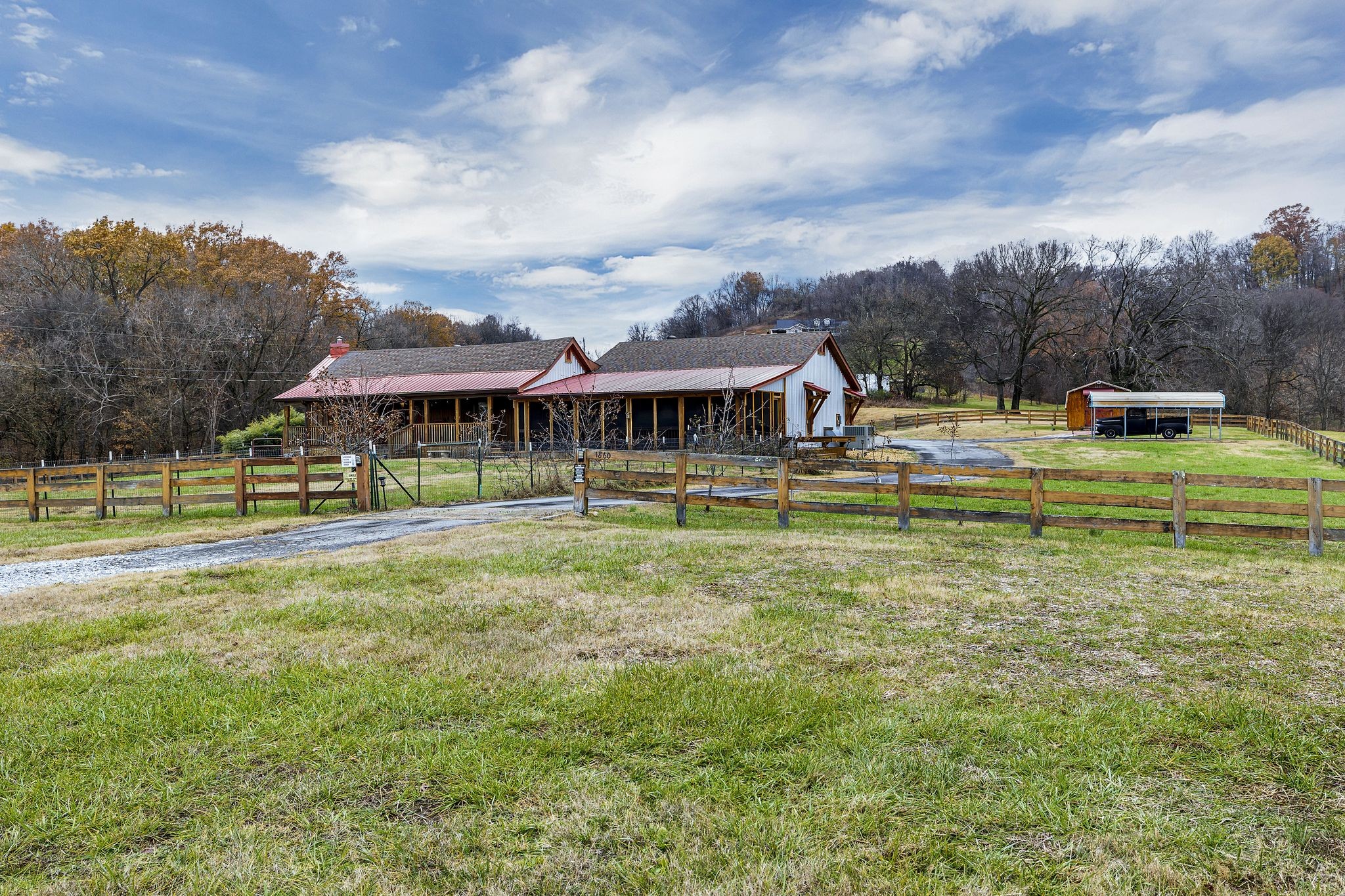 1860 Theta Pike Property Photo 2