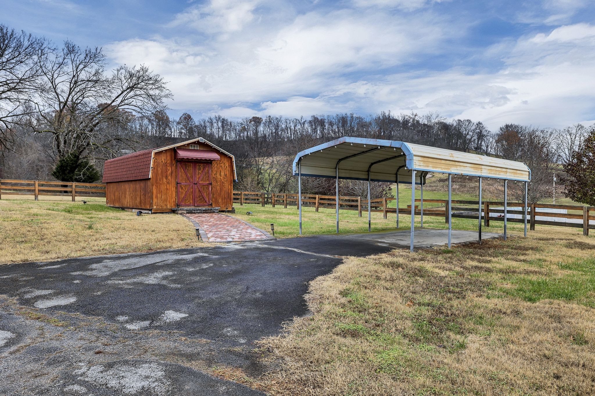 1860 Theta Pike Property Photo 6