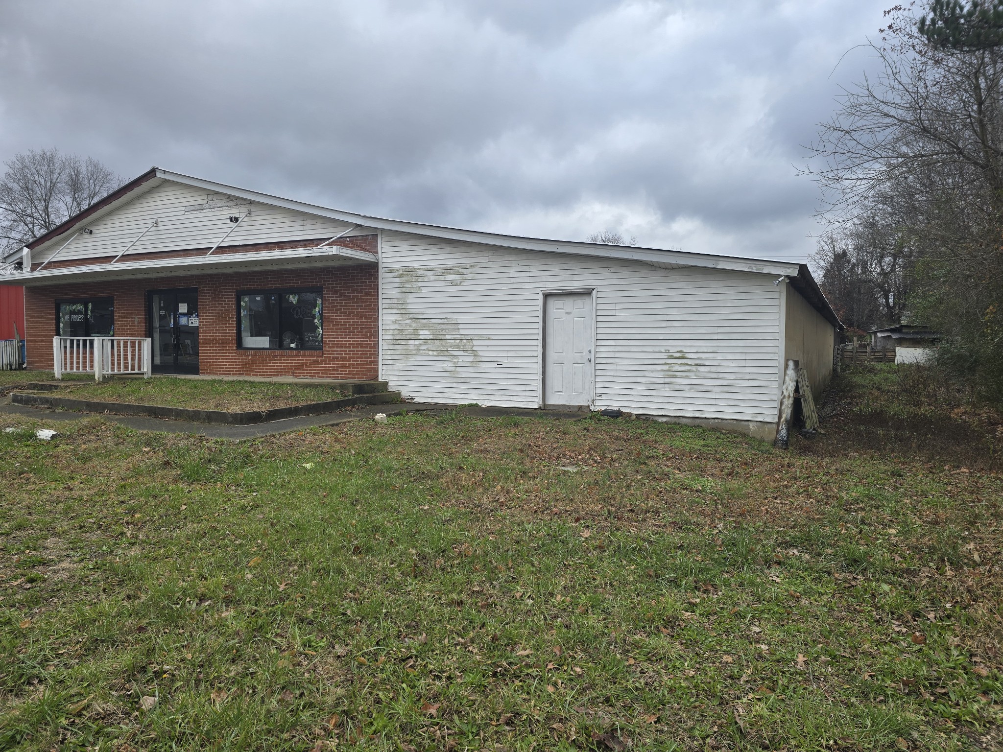 8985 Us Highway 70 Property Photo 2