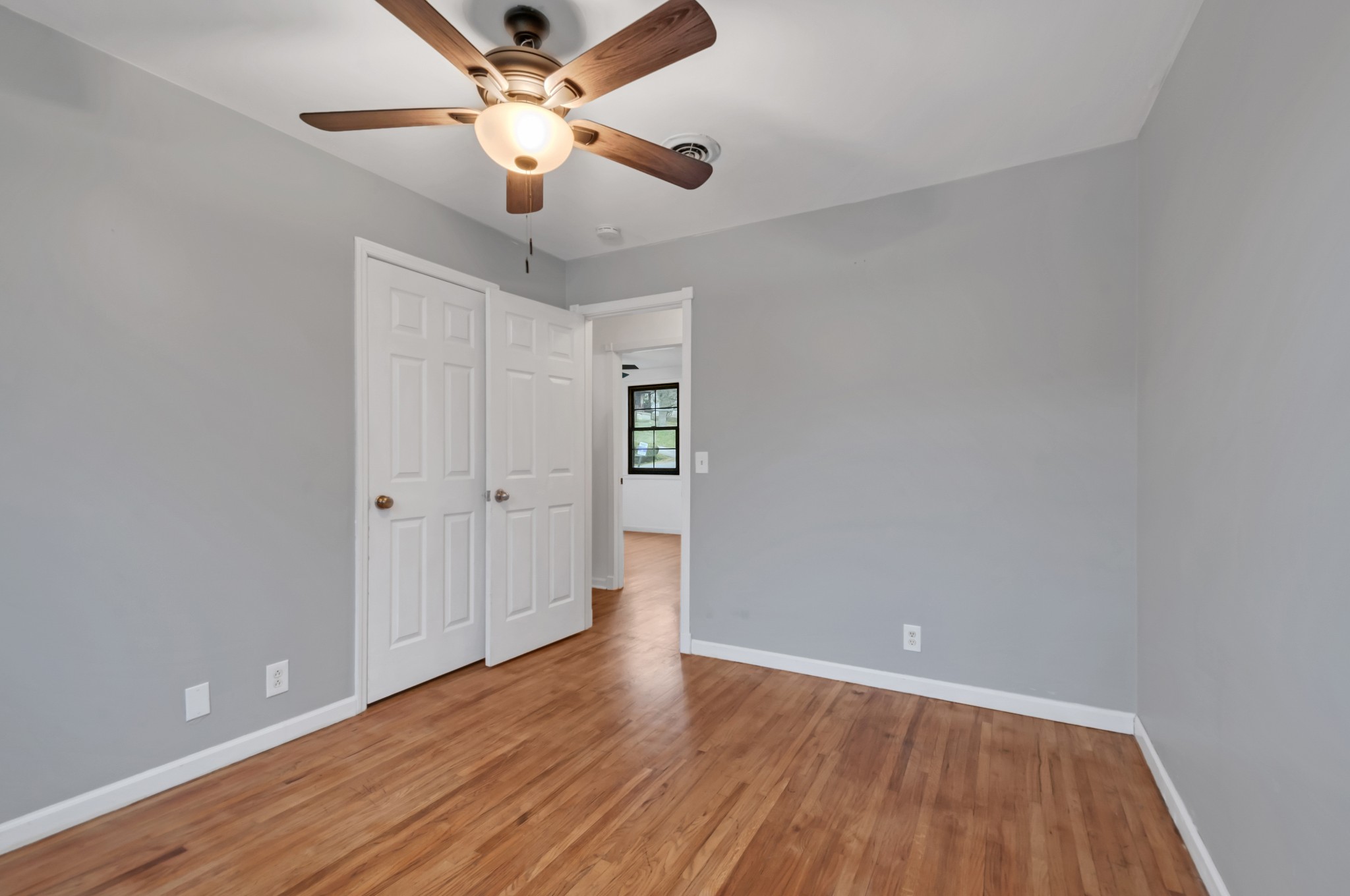 200 Cherry Dr Property Photo 15
