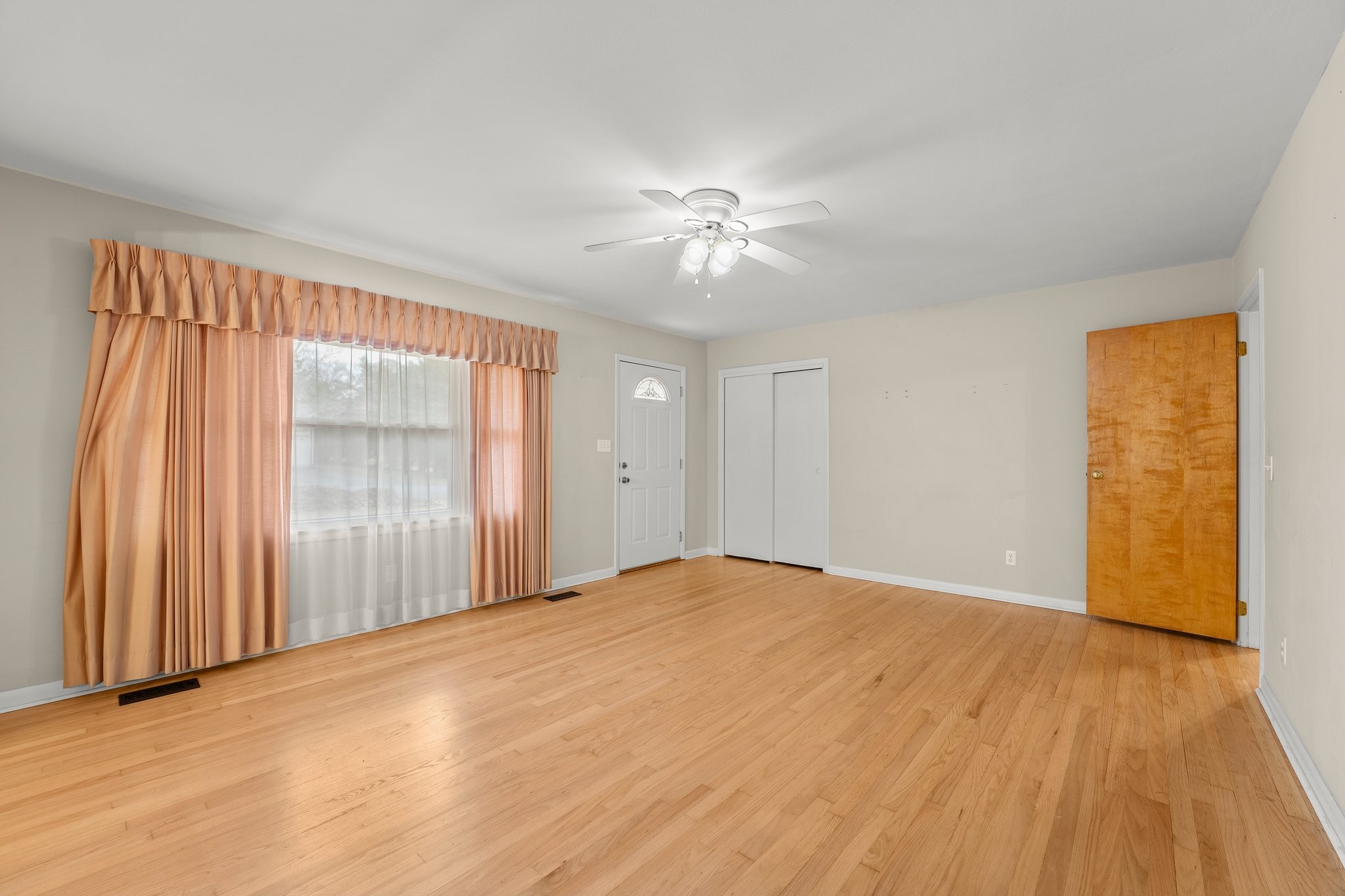 306 Hampton Road Property Photo 11