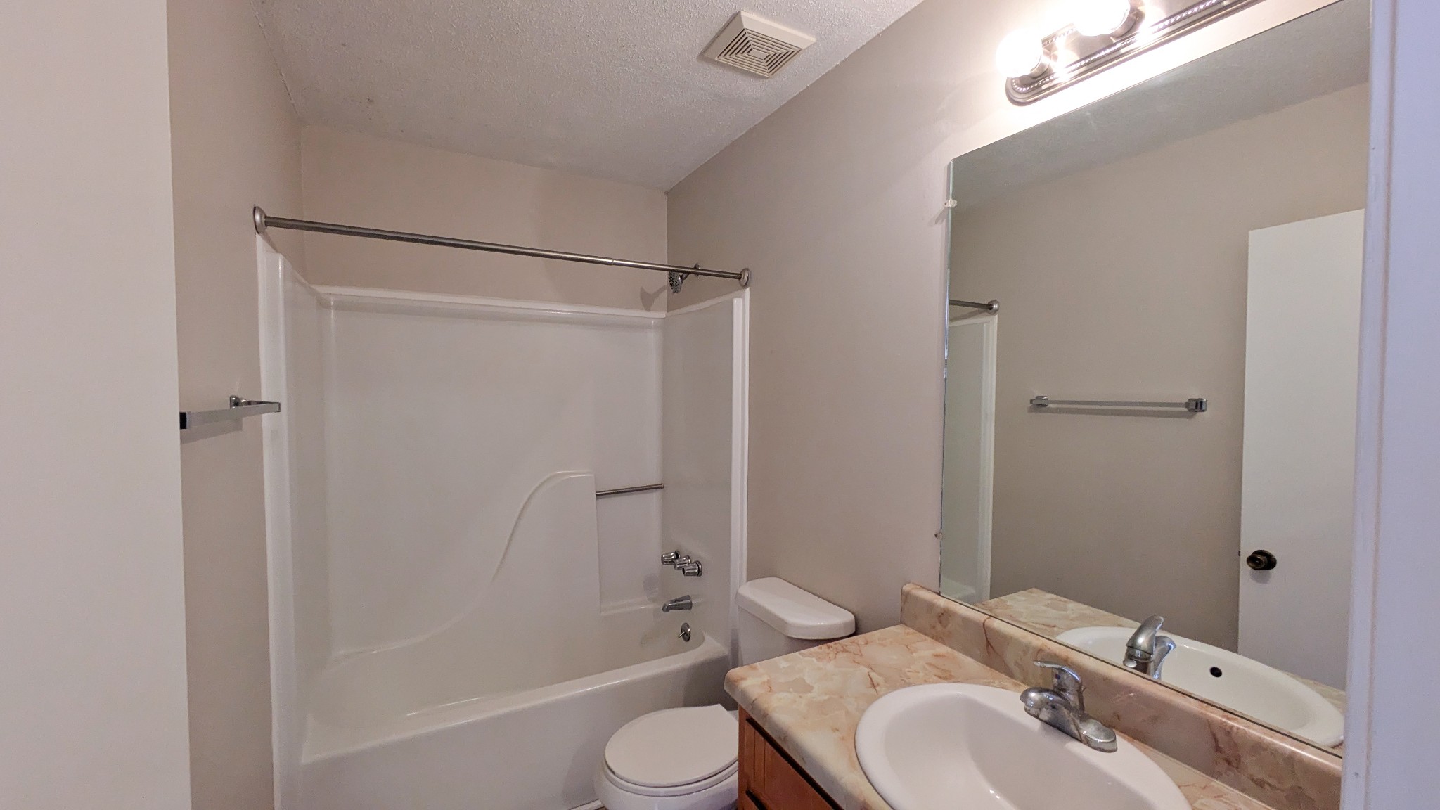1531 E Knollwood Cir Property Photo 17