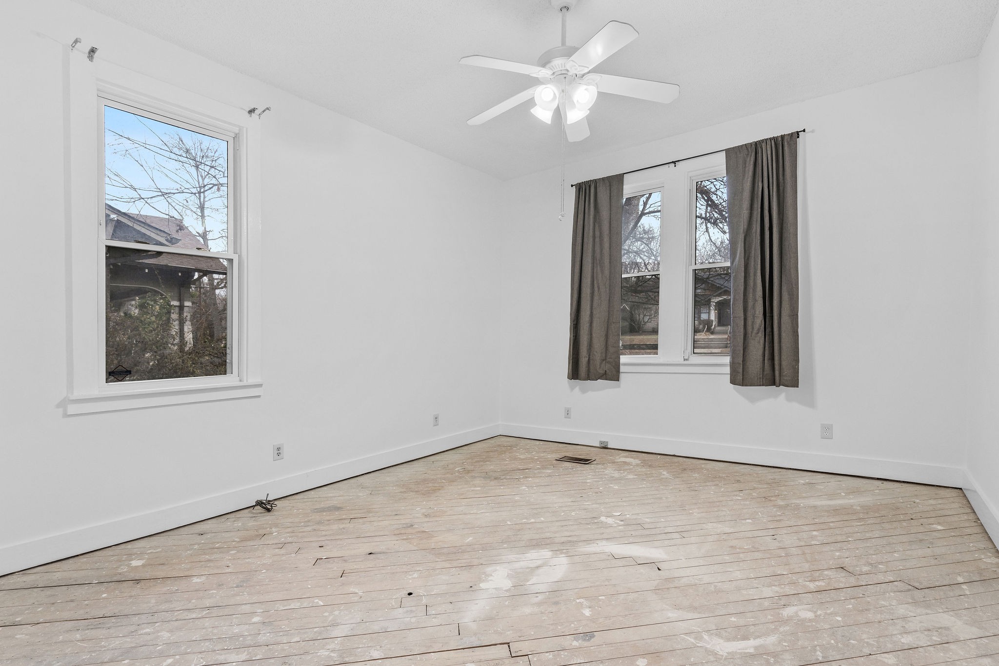 341 Chesterfield Ave Property Photo 25