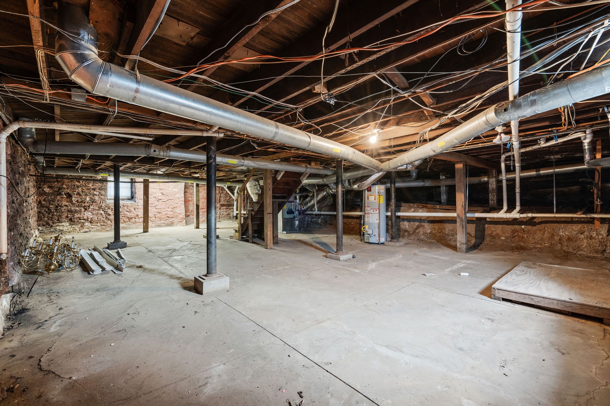 341 Chesterfield Ave Property Photo 46