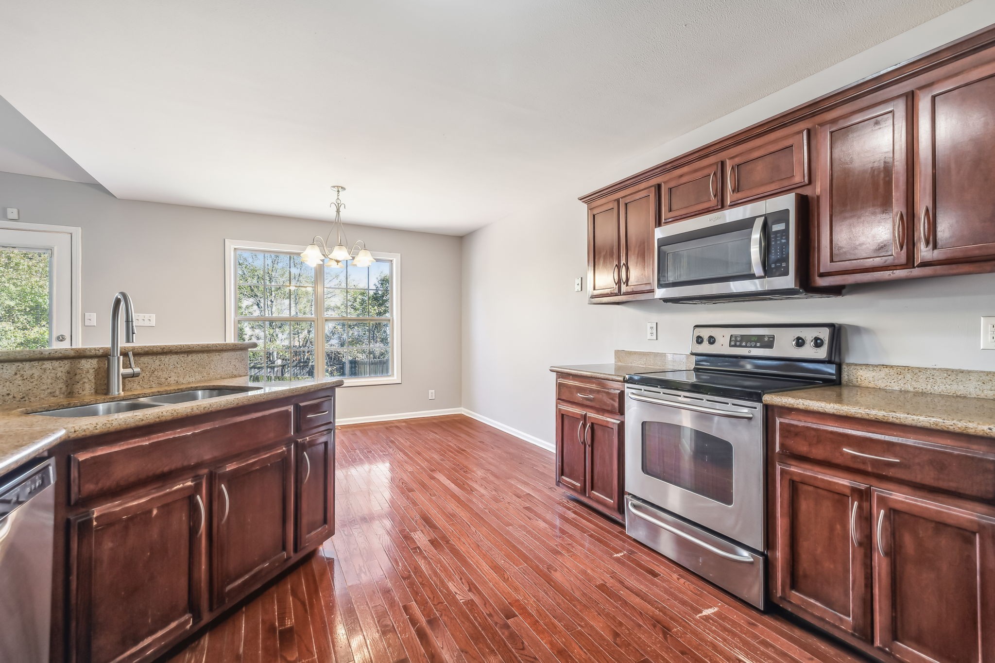 3725 Nadia Dr Property Photo 16