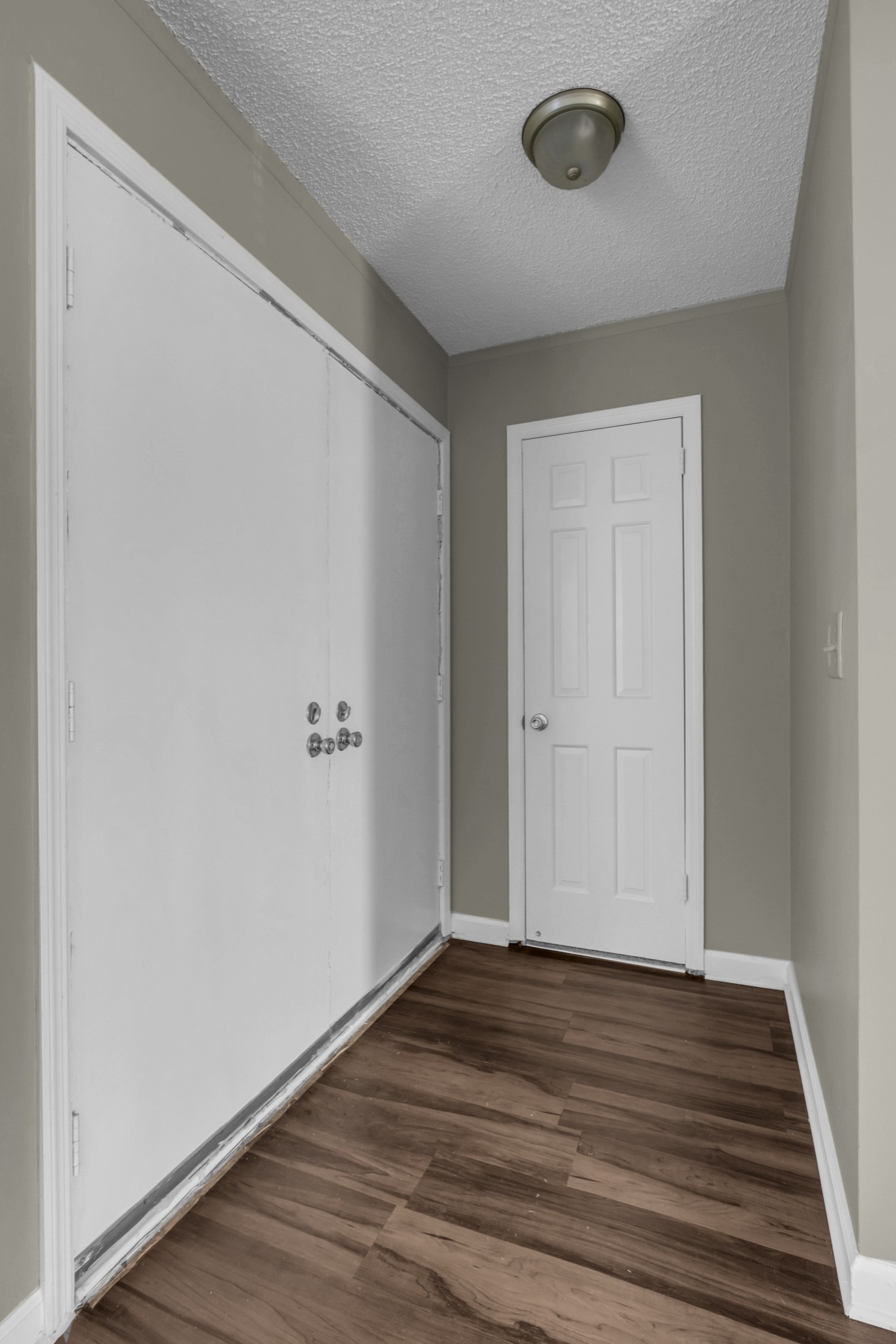 1301 Neelys Bend Rd Property Photo 6