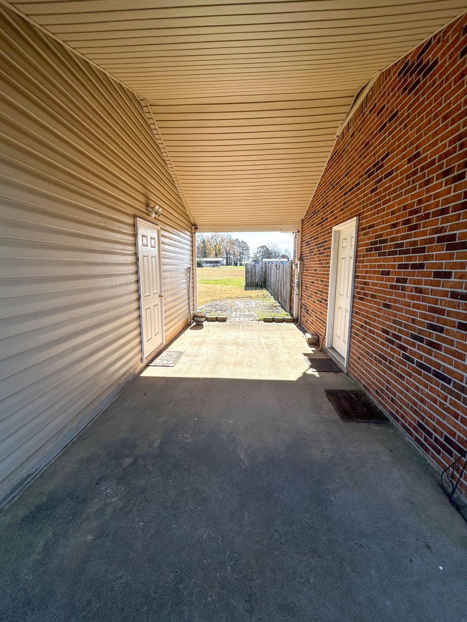 270 Betty Ave Property Photo 8