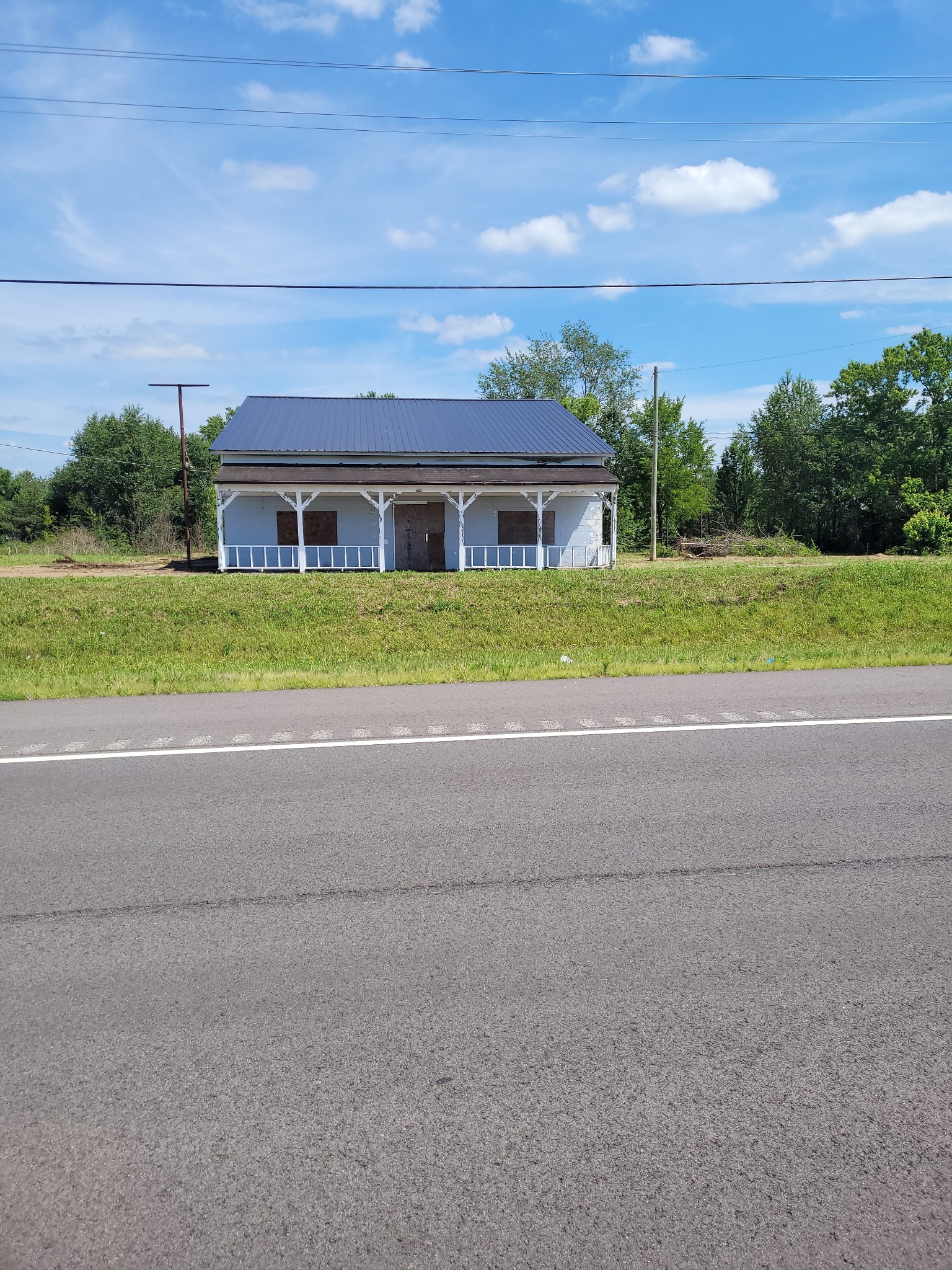 2816 Highway 43, S Property Photo 1