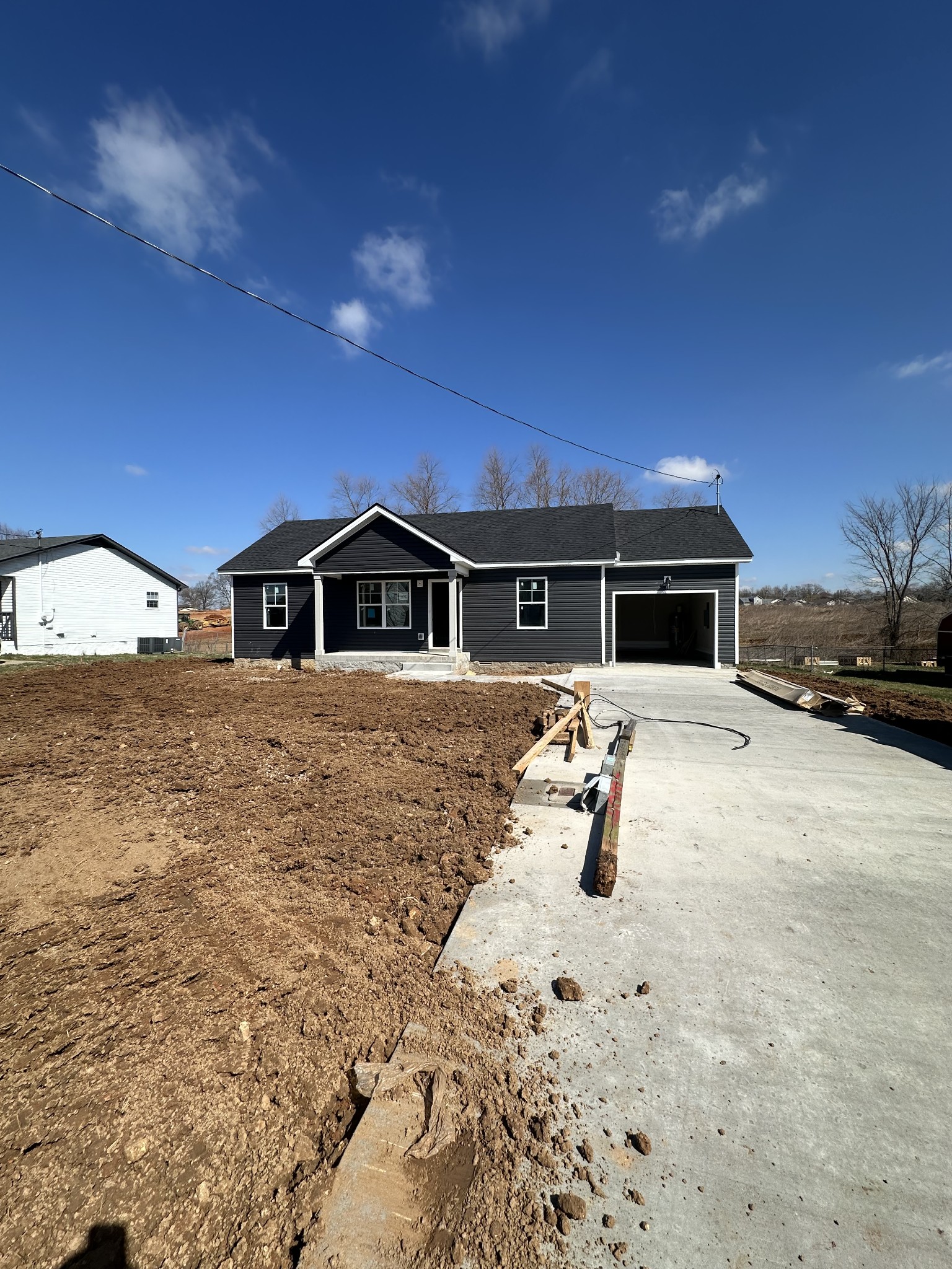 106 Sidney Ct Property Photo 1