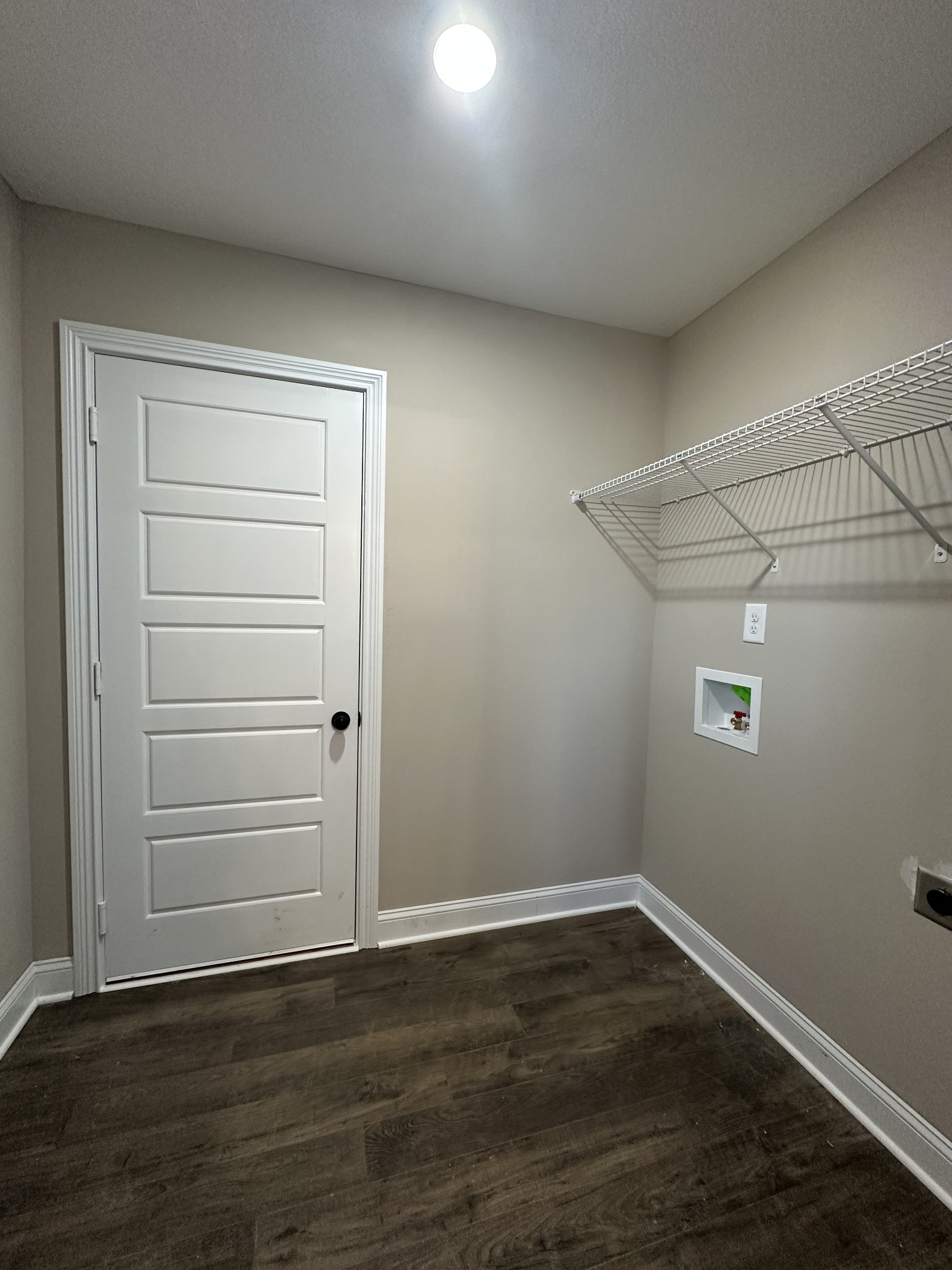 106 Sidney Ct Property Photo 5