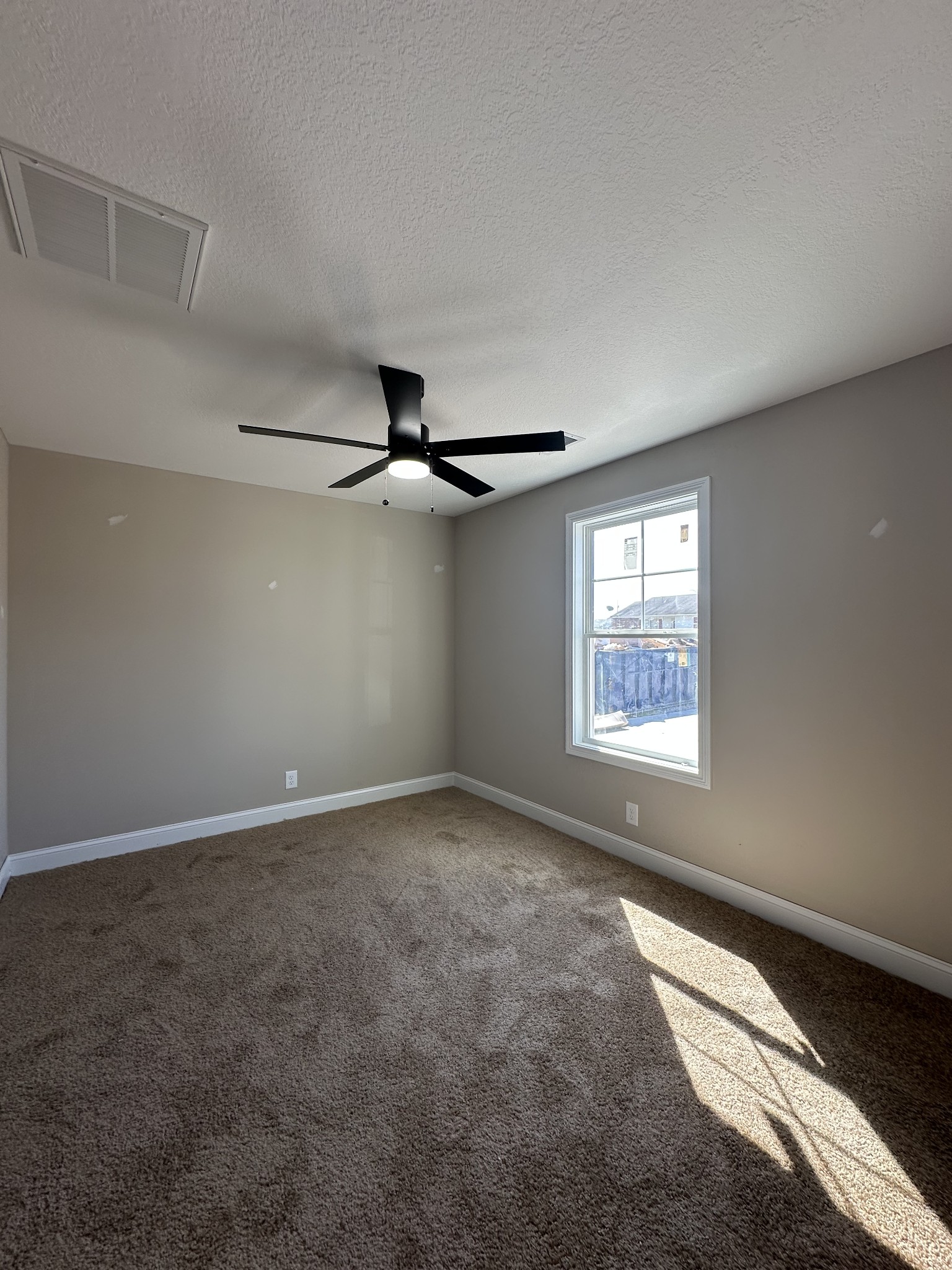 106 Sidney Ct Property Photo 6