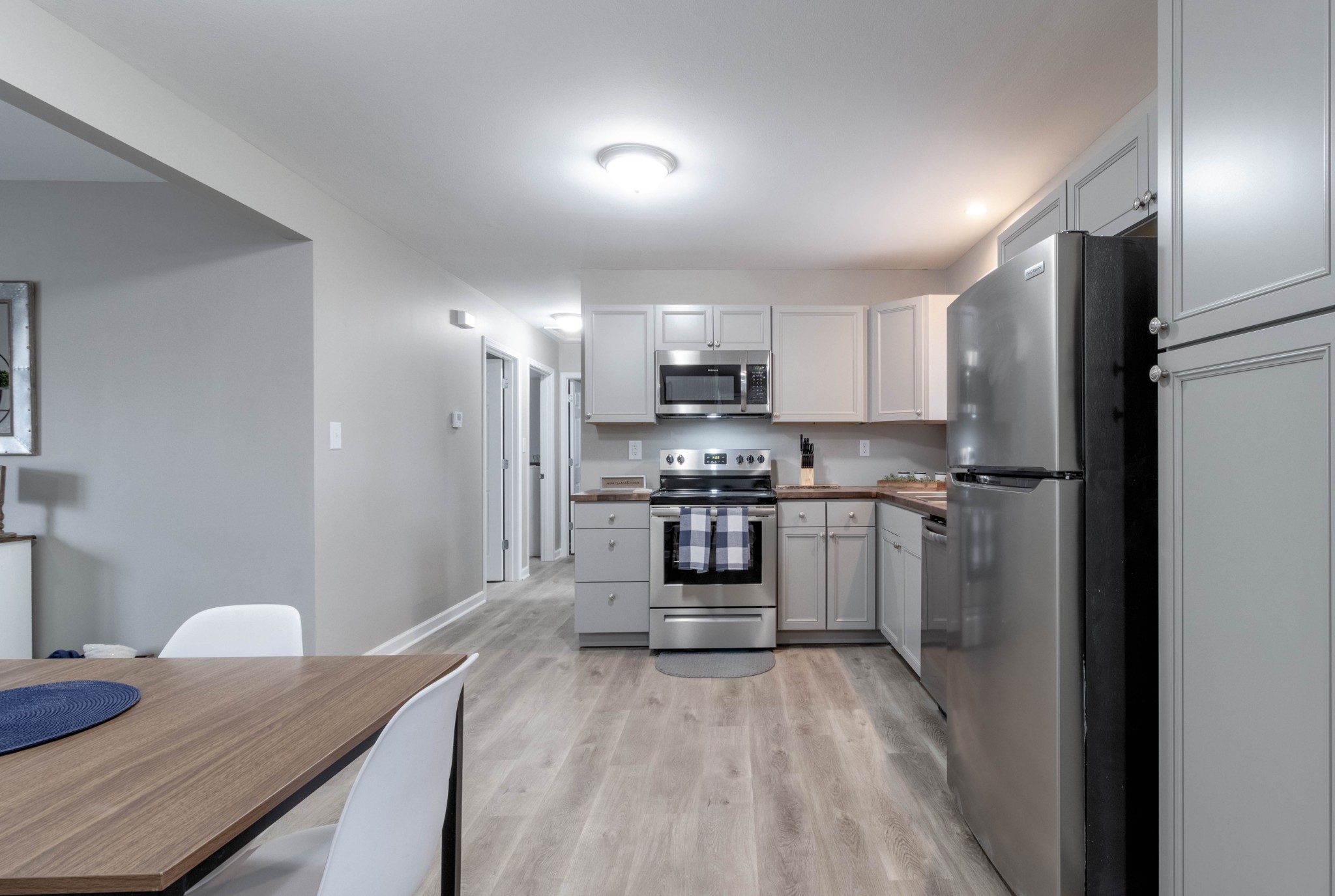 320 Dale Ter Property Photo 11