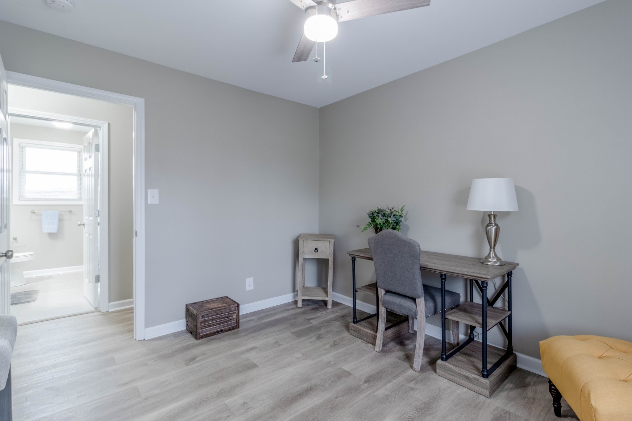 320 Dale Ter Property Photo 17