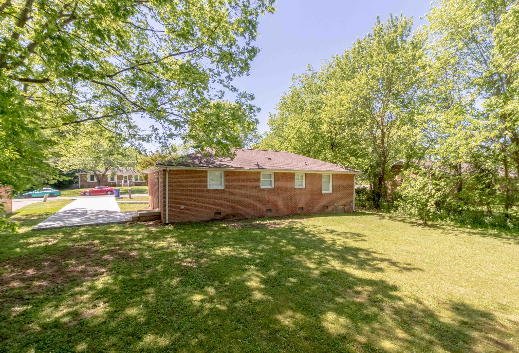 320 Dale Ter Property Photo 26