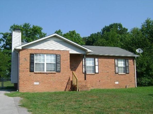 201 Golden Pond Ave Property Photo 1