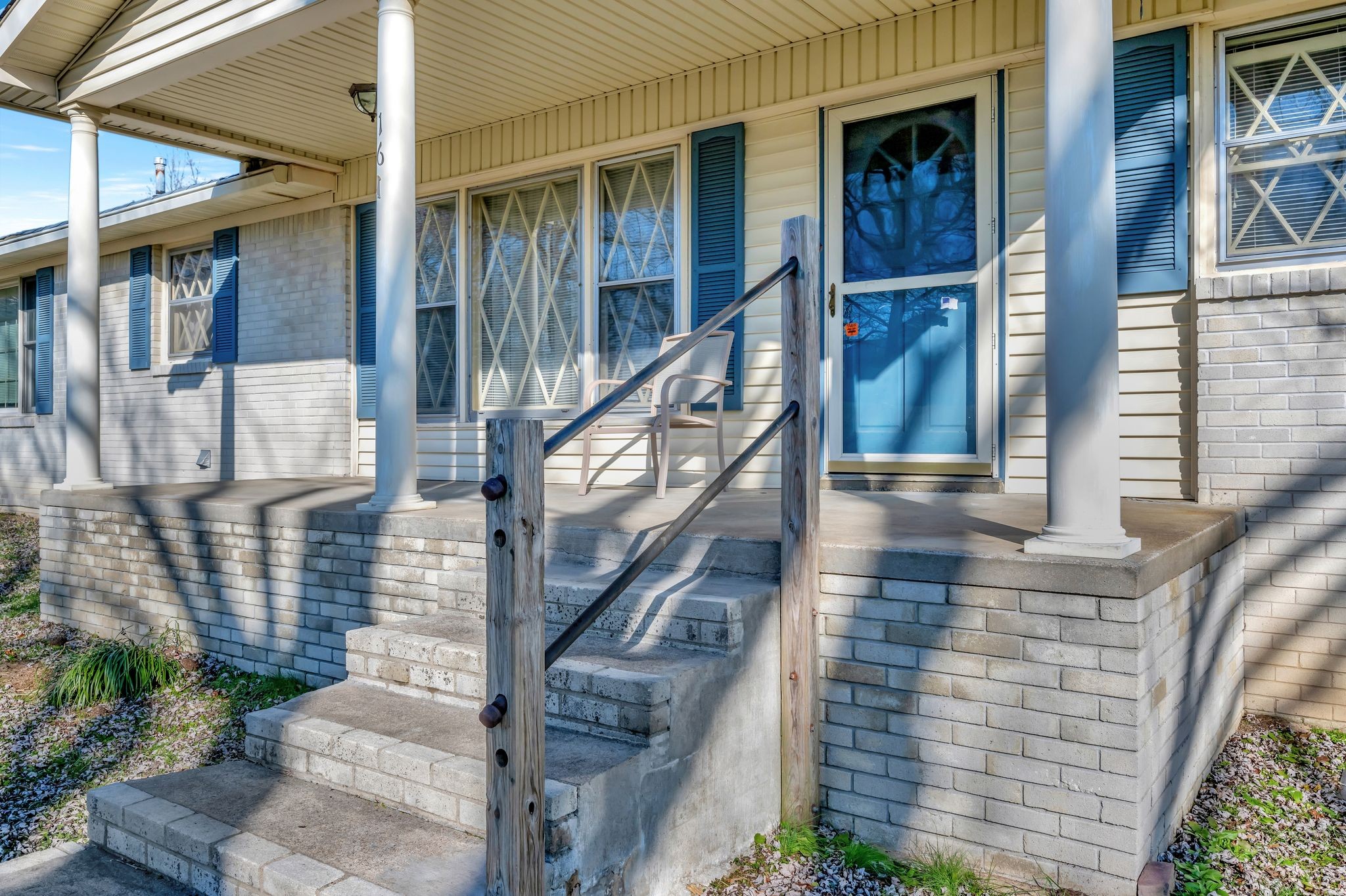 161 Circle Dr Property Photo 4
