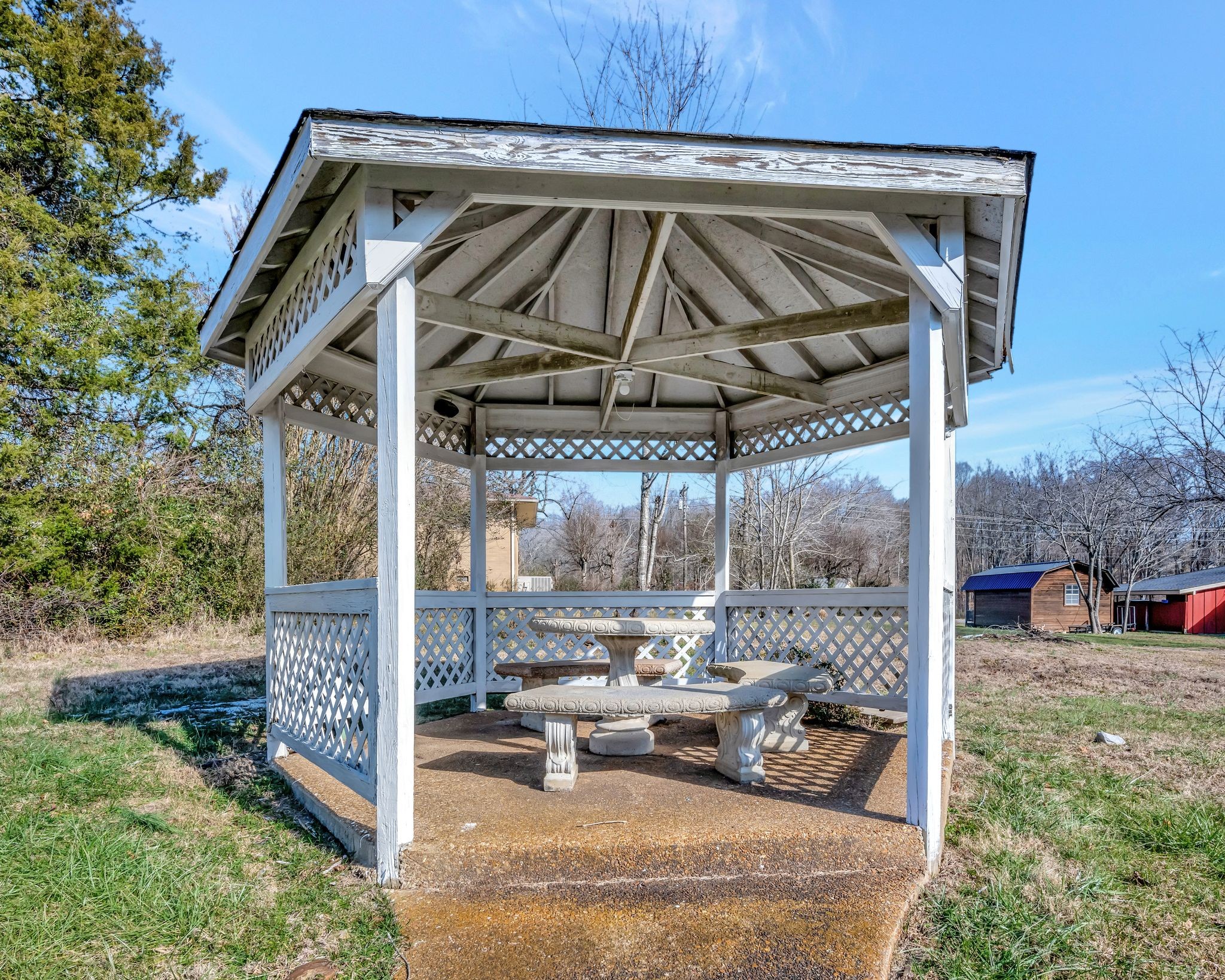 161 Circle Dr Property Photo 8