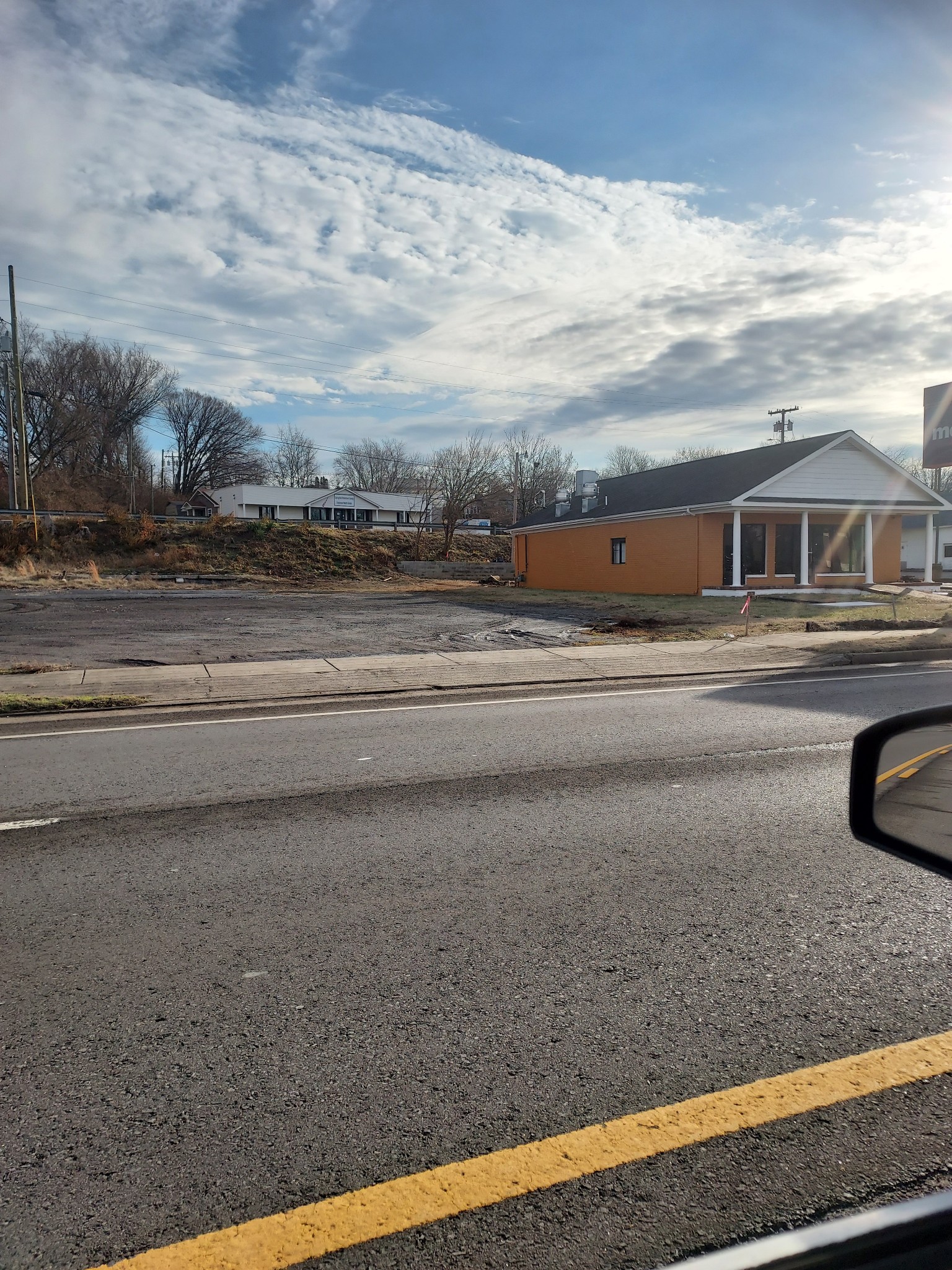 900 Memorial Blvd Property Photo 2