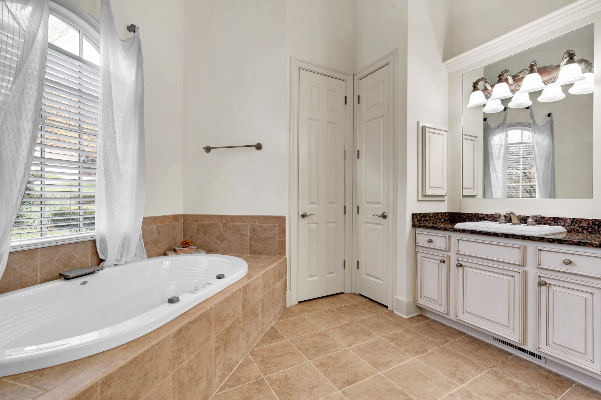 401 Tramore Ct Property Photo 46