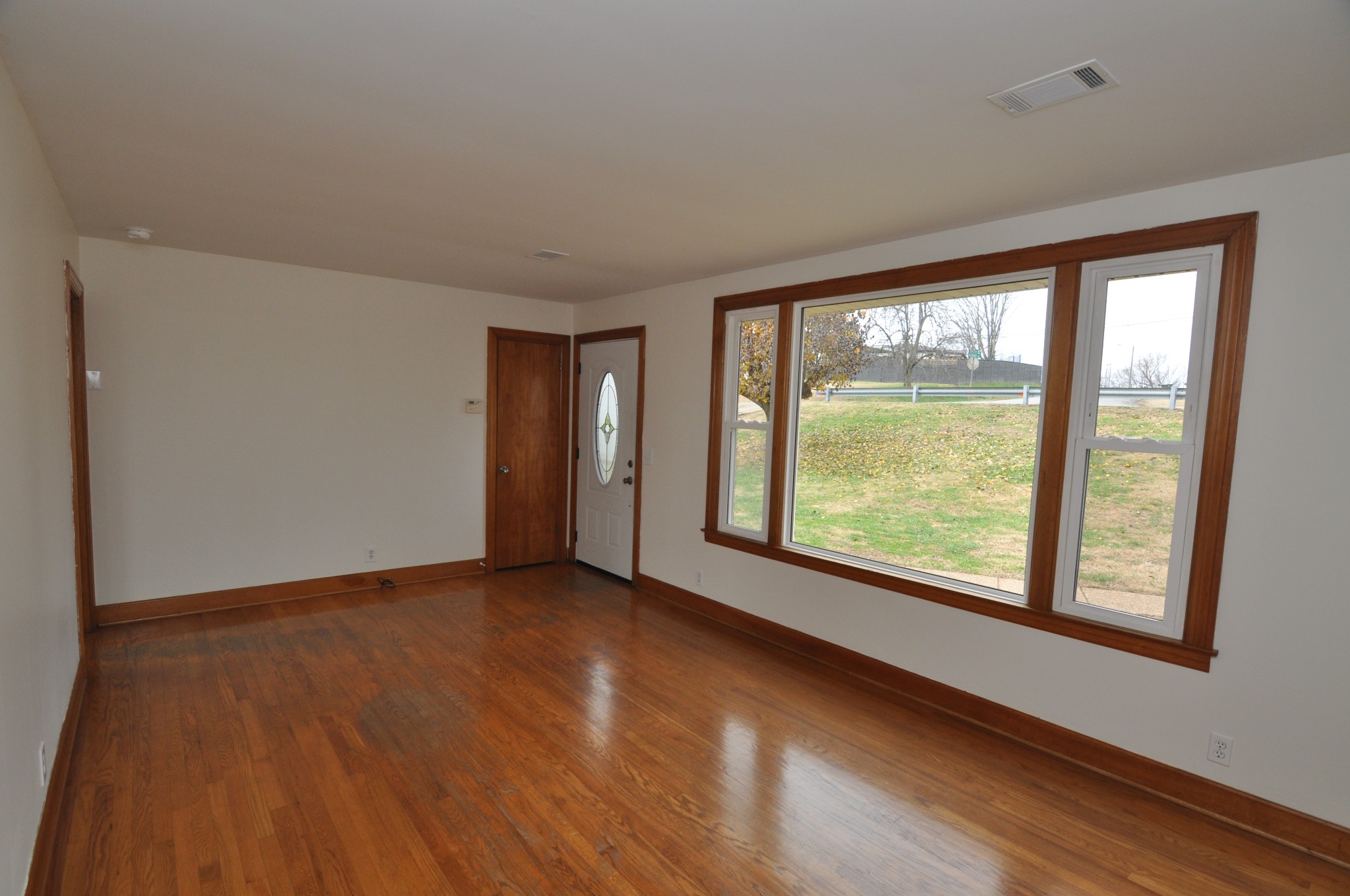 2717 Noonan Dr Property Photo 4