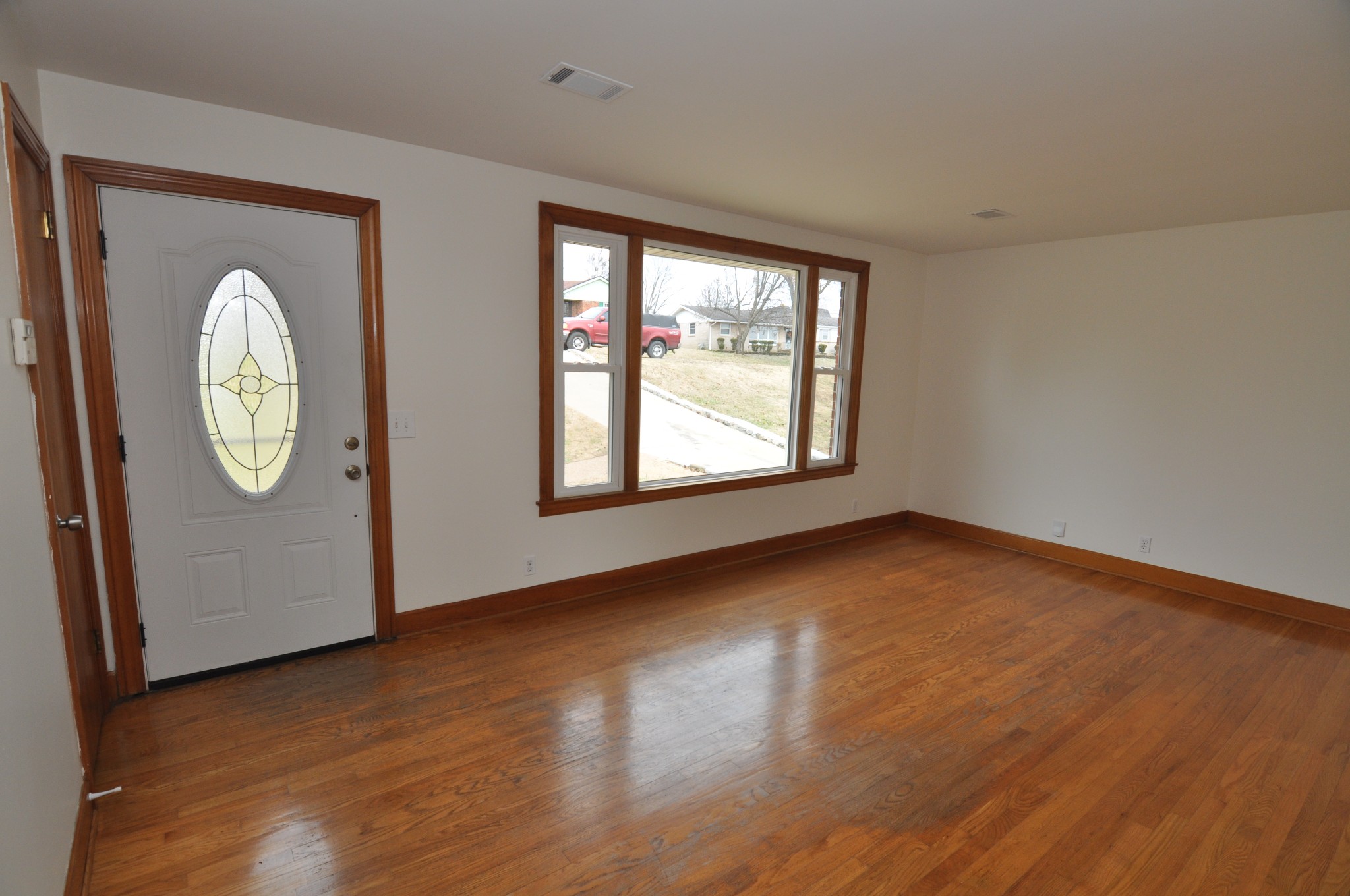 2717 Noonan Dr Property Photo 5