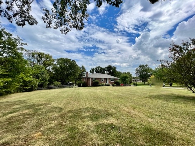 1635 Highway 109 Property Photo 2