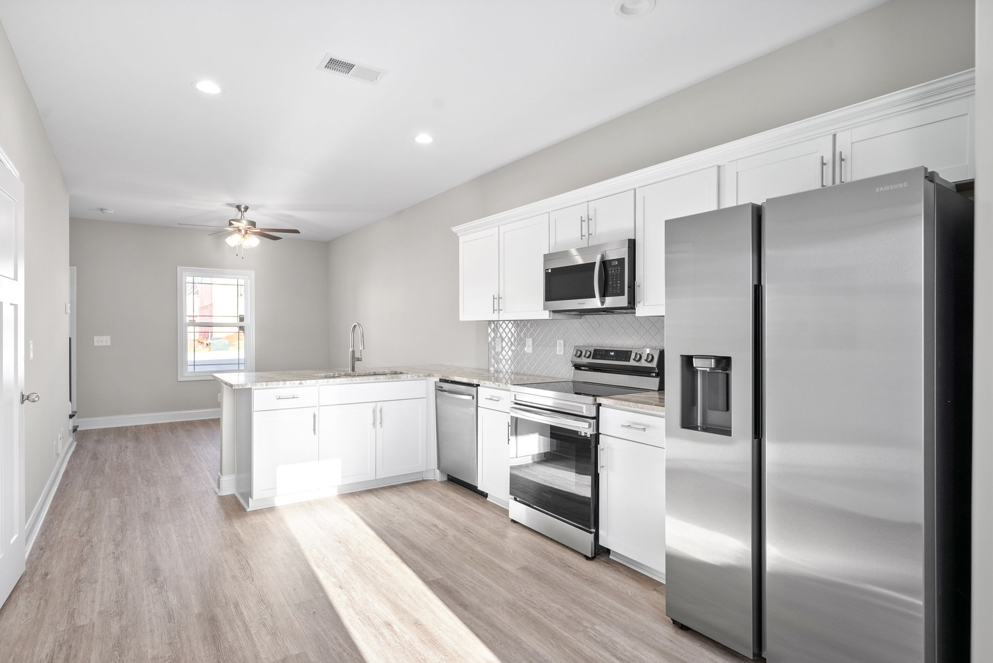 1201 Fort Campbell Blvd Property Photo 11