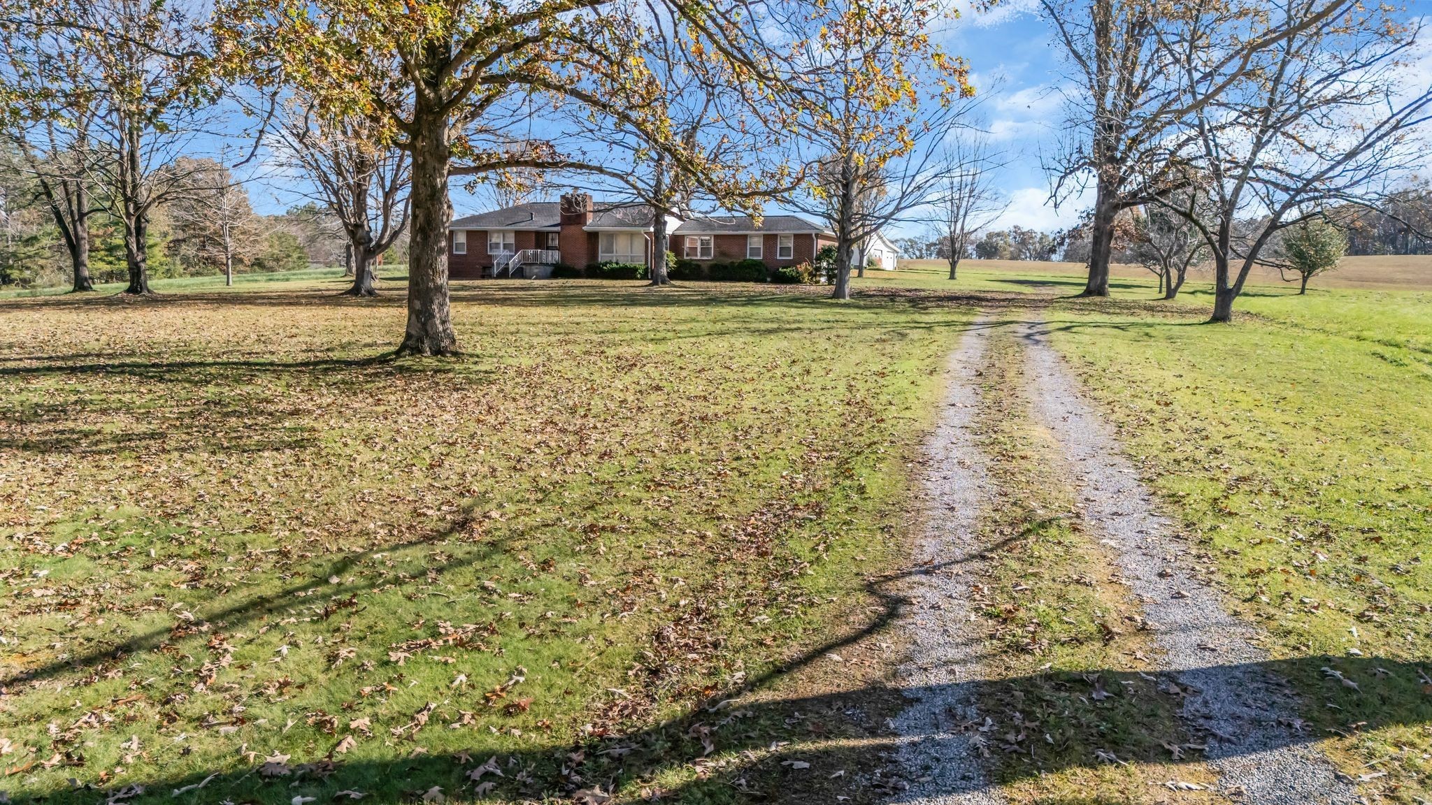 1305 Hwy 48 South Property Photo 4