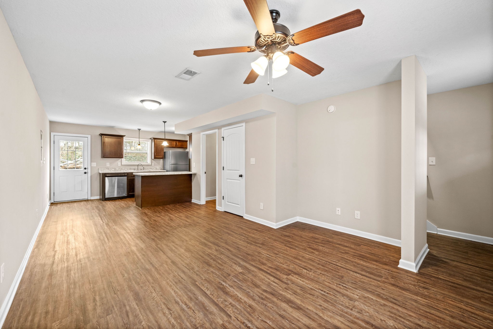 1560 E Knollwood Circle Property Photo 7